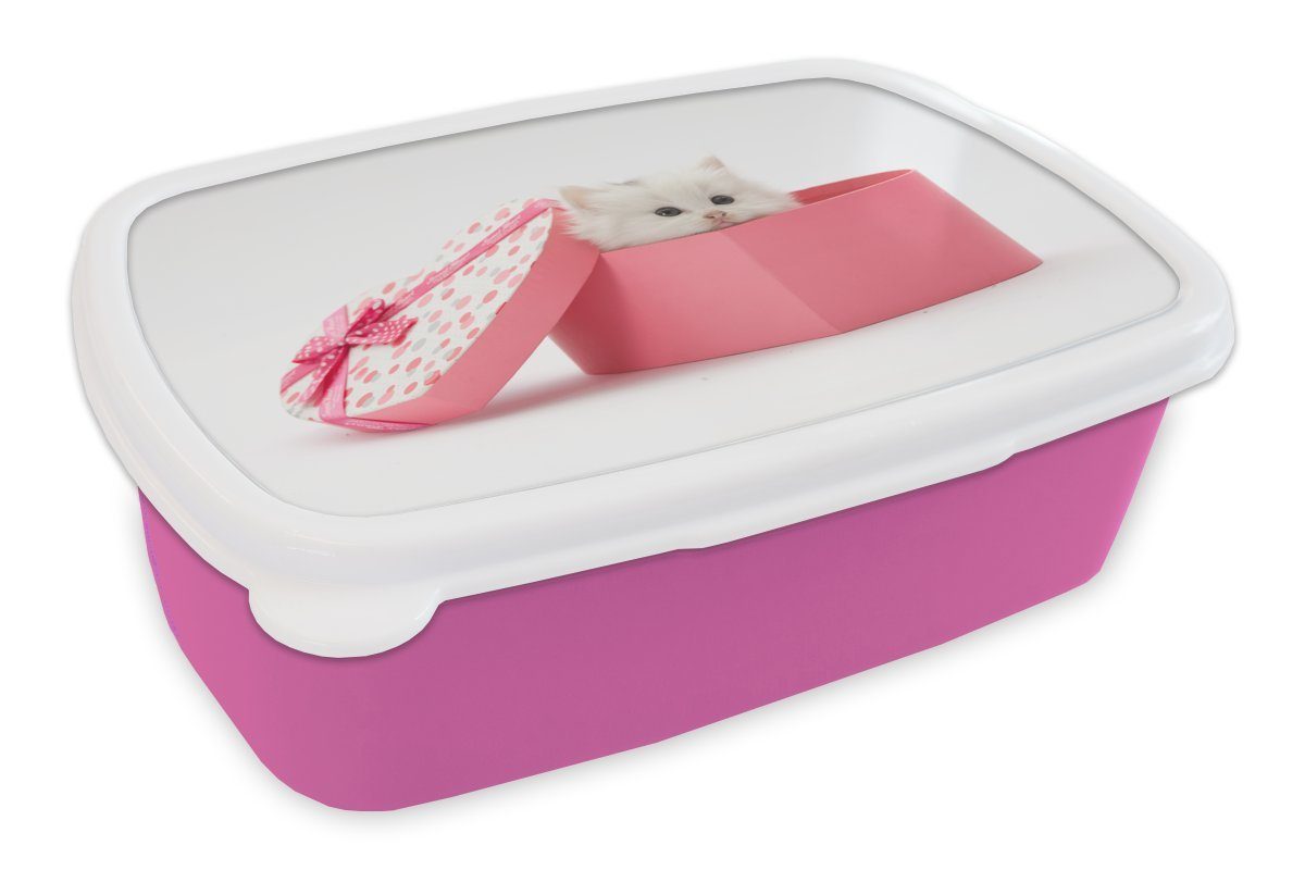 MuchoWow Lunchbox Eine Nahaufnahme eines für (2-tlg), Kunststoff, Erwachsene, Kunststoff Snackbox, Geschenk, Kinder, Brotbox einem Kätzchens rosa aus Mädchen, Brotdose