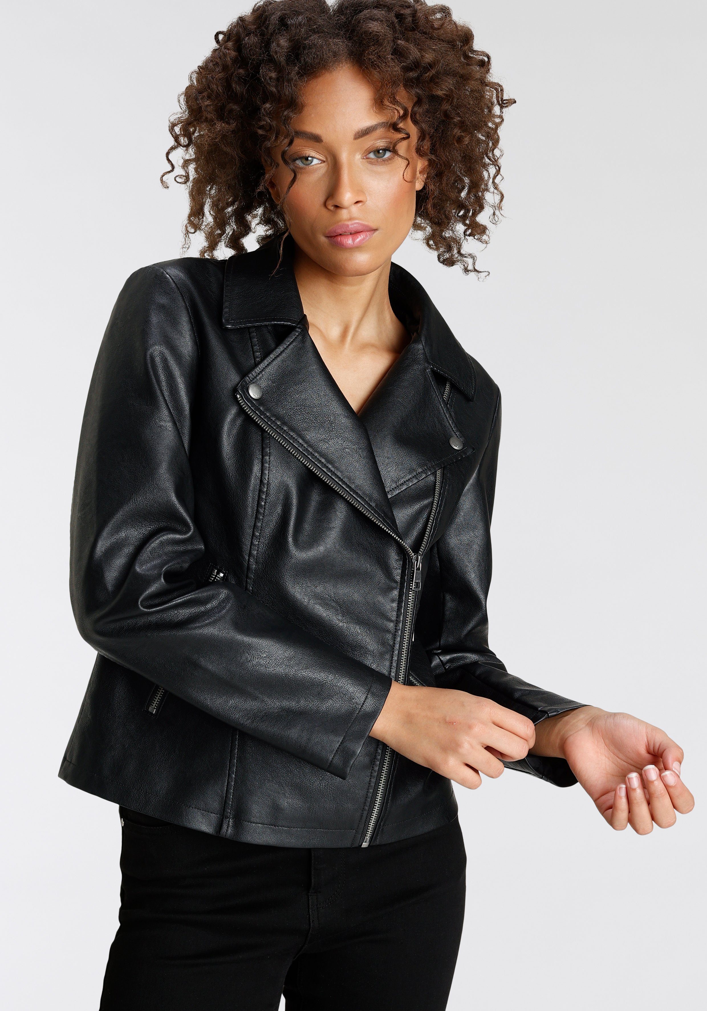 ONLY Damen Kunstlederjacke – Kurze Form, Mit Brusttaschen – Übergangsjacke Für Herbst & Frühling