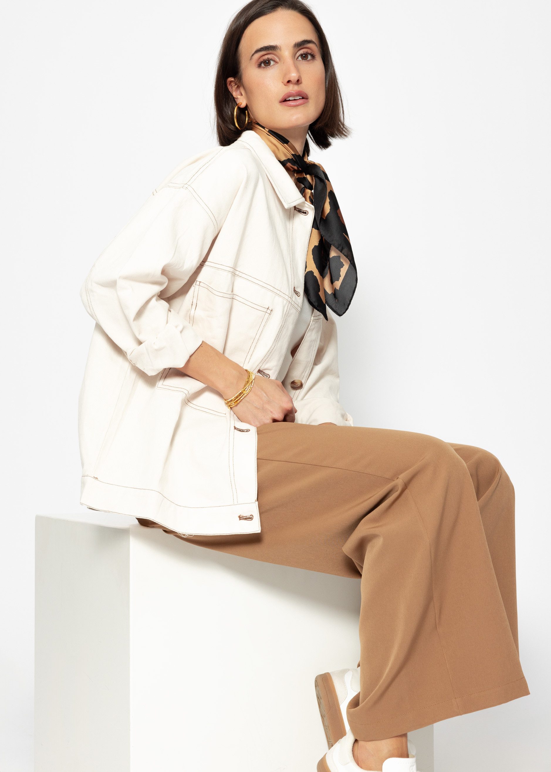 SASSYCLASSY Blusenjacke Oversized Blusenjacke aus Baumwolle Damen Lässige Baumwoll-Übergangsjacke mit großen Taschen und Kontrastnähten