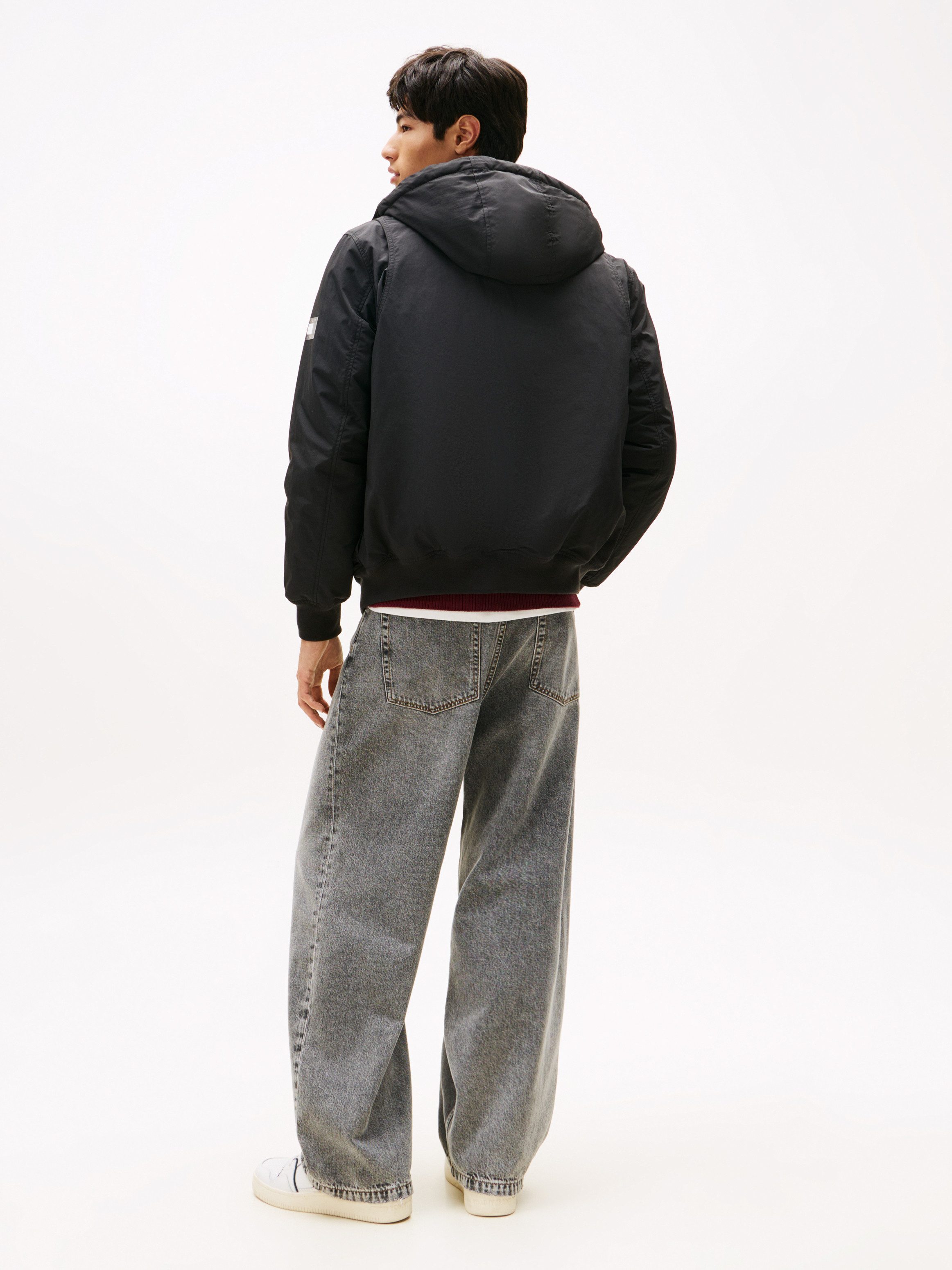 Tommy Jeans Bomberjacke CITY READY BOMBER Fliegerjacke, Freizeitjacke Regular fit mit Rundhalsausschnitt – Bild 5 von 5