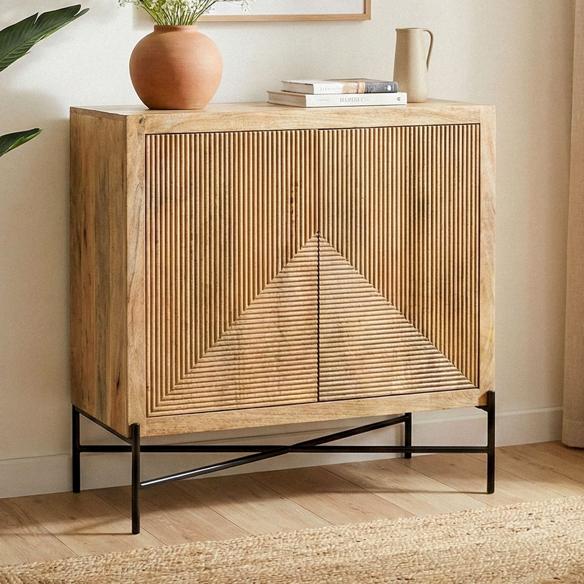 FINEBUY Sideboard FB114723 Kommode Massivholz 91x96cm Standschrank Anrichte Flurschrank (Ausdrucksstarke Linien mit Tiefe), Natürliche Holzstruktur als Blickfang