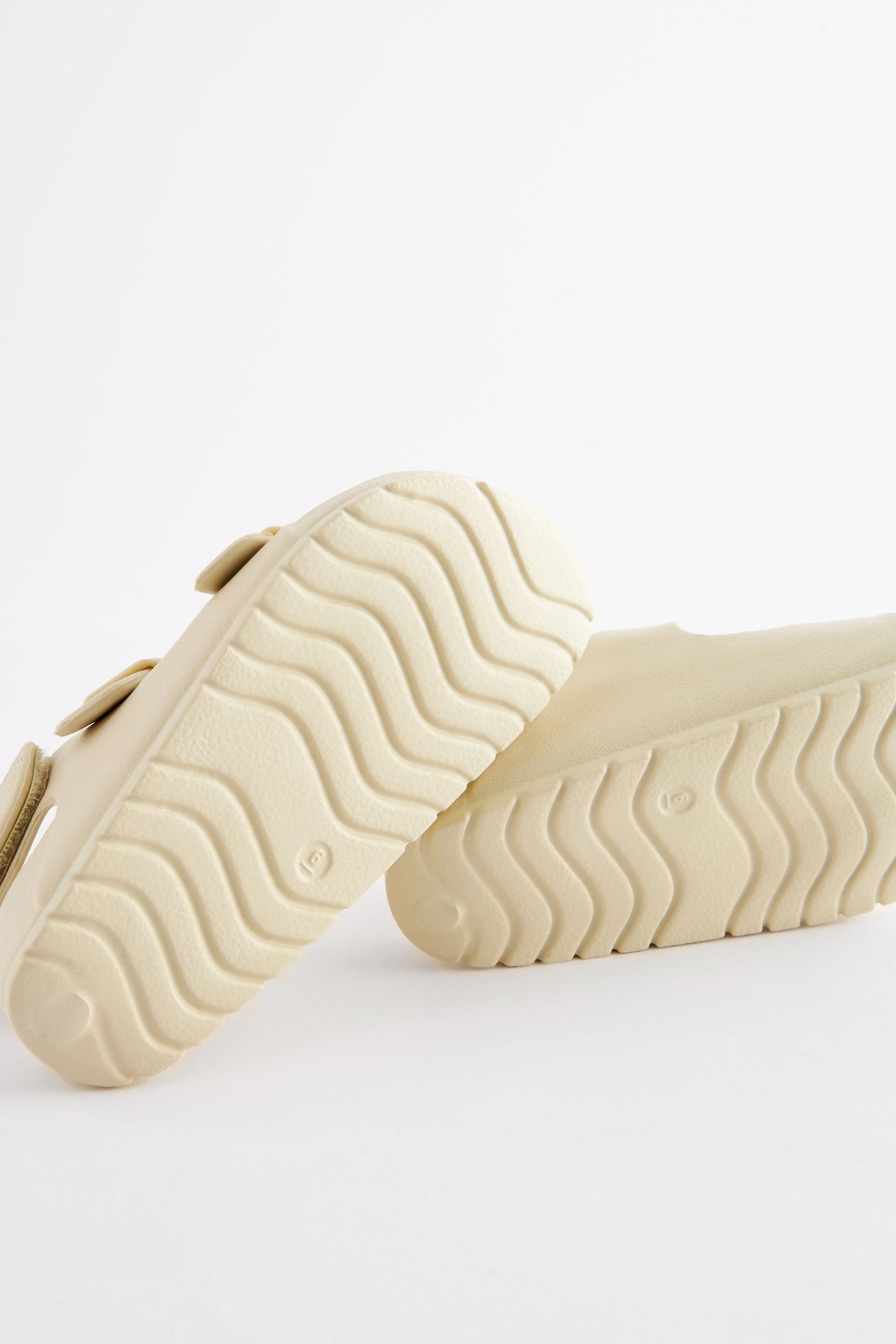 Next Sandale aus EVA Sandale (1-tlg)