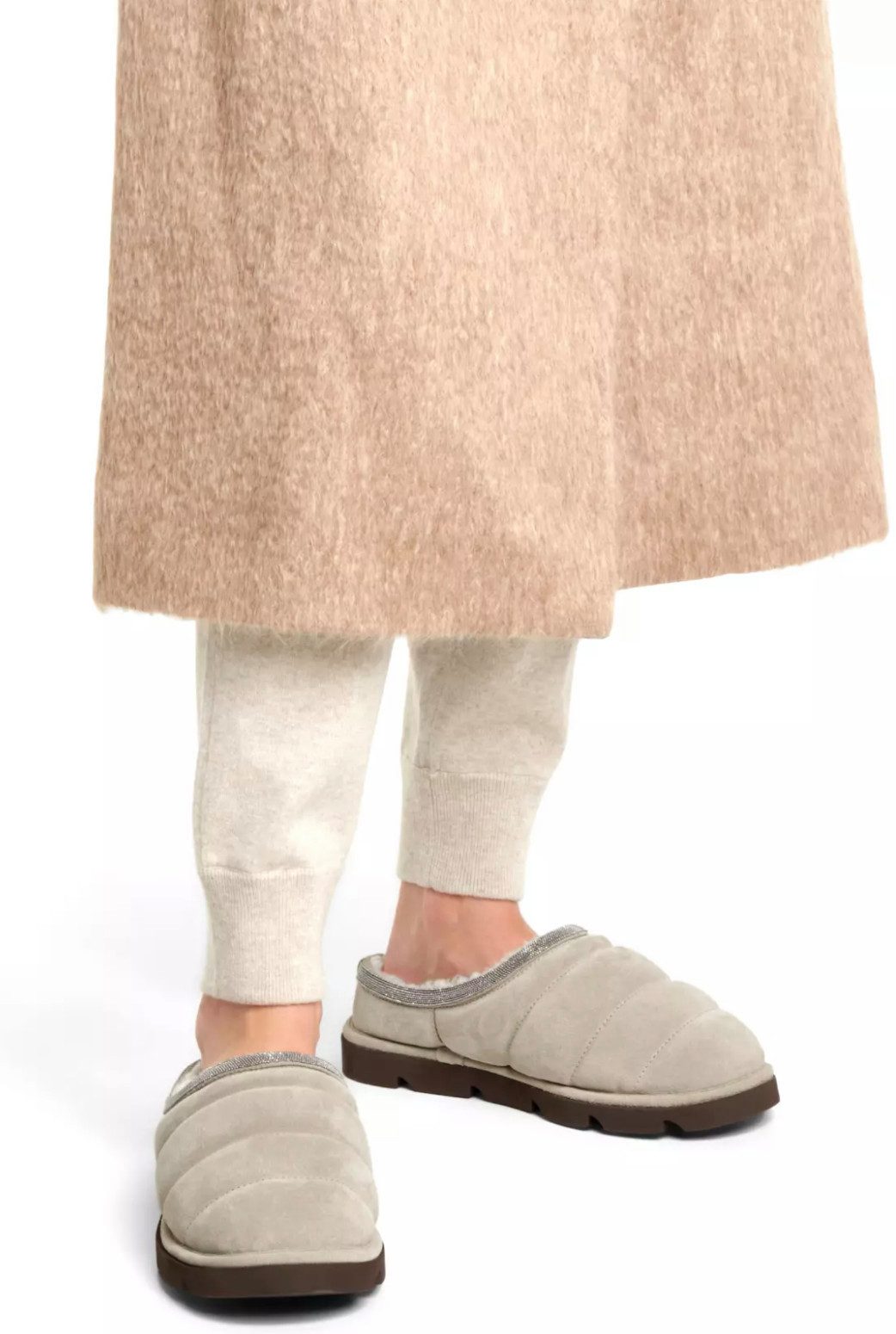 BRUNELLO CUCINELLI Gefütterte Mokassins aus gestepptem Wildleder mit Monili-Perlen Pantolette Gestepptes Wildleder, weiche Shearling-Fütterung