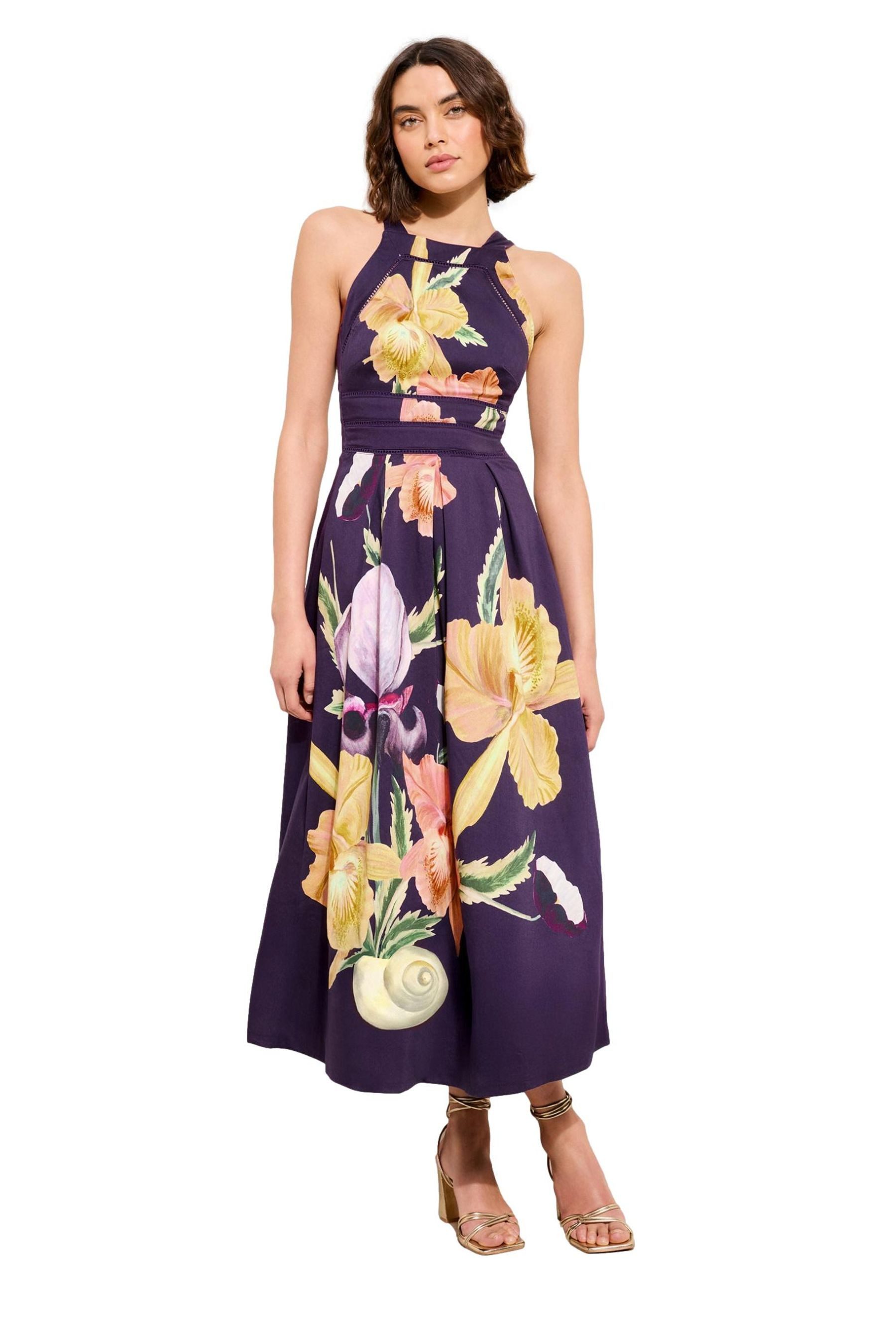 LIPSY Neckholderkleid Lipsy x Mandy Sade Midaxikleid, Kurzgröße (1-tlg)