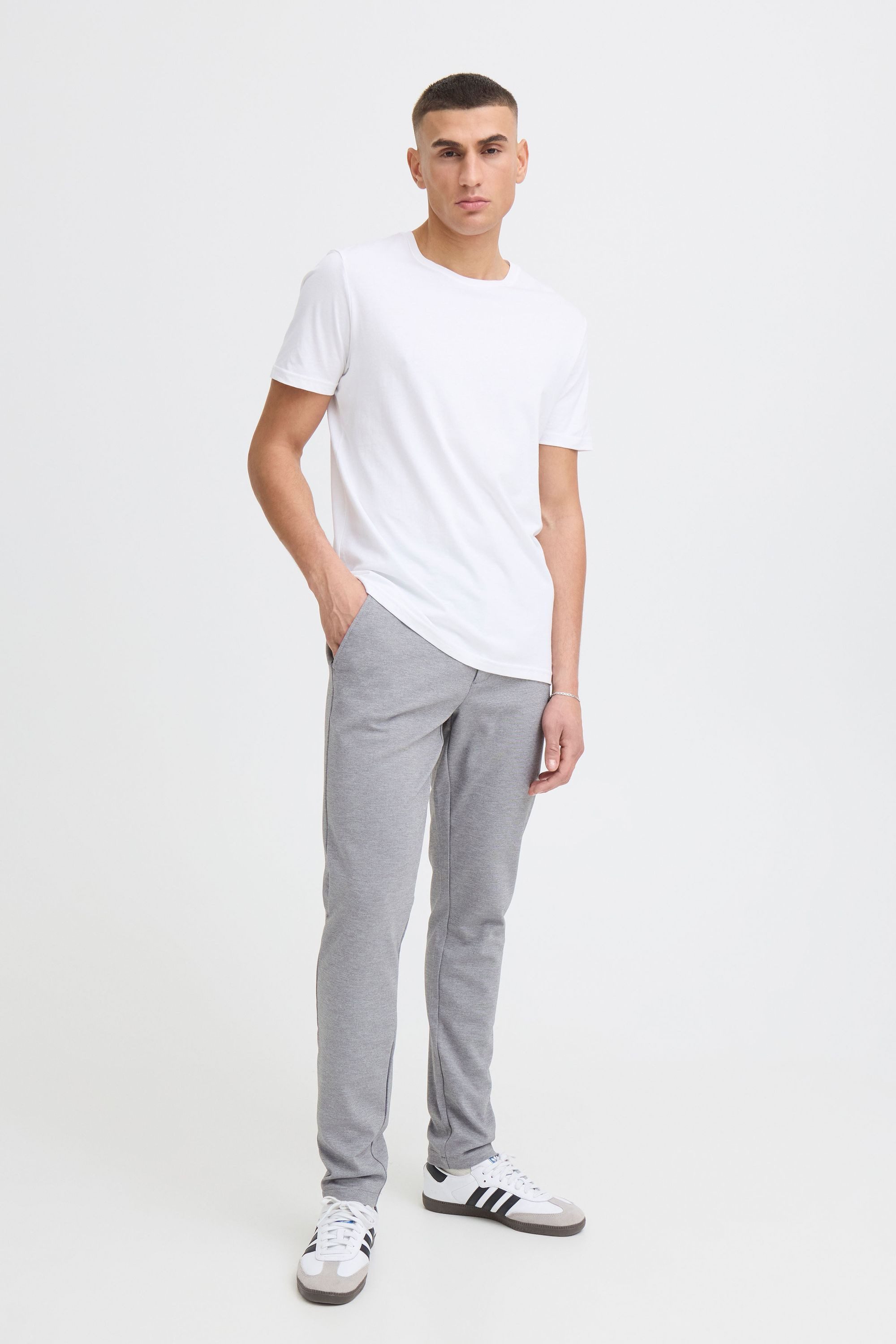 !Solid Sweathose SDDave Barro Stoffhose mit Stretch-Anteil im klassischen Look - Slim Fit
