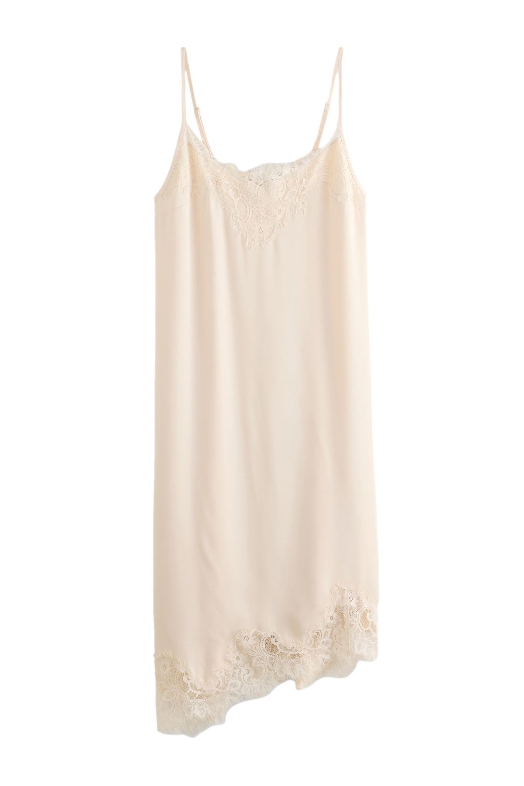 LAURA ASHLEY Nachthemd Laura Ashley Satinnachthemd mit Spitzenbesatz (1-tlg)