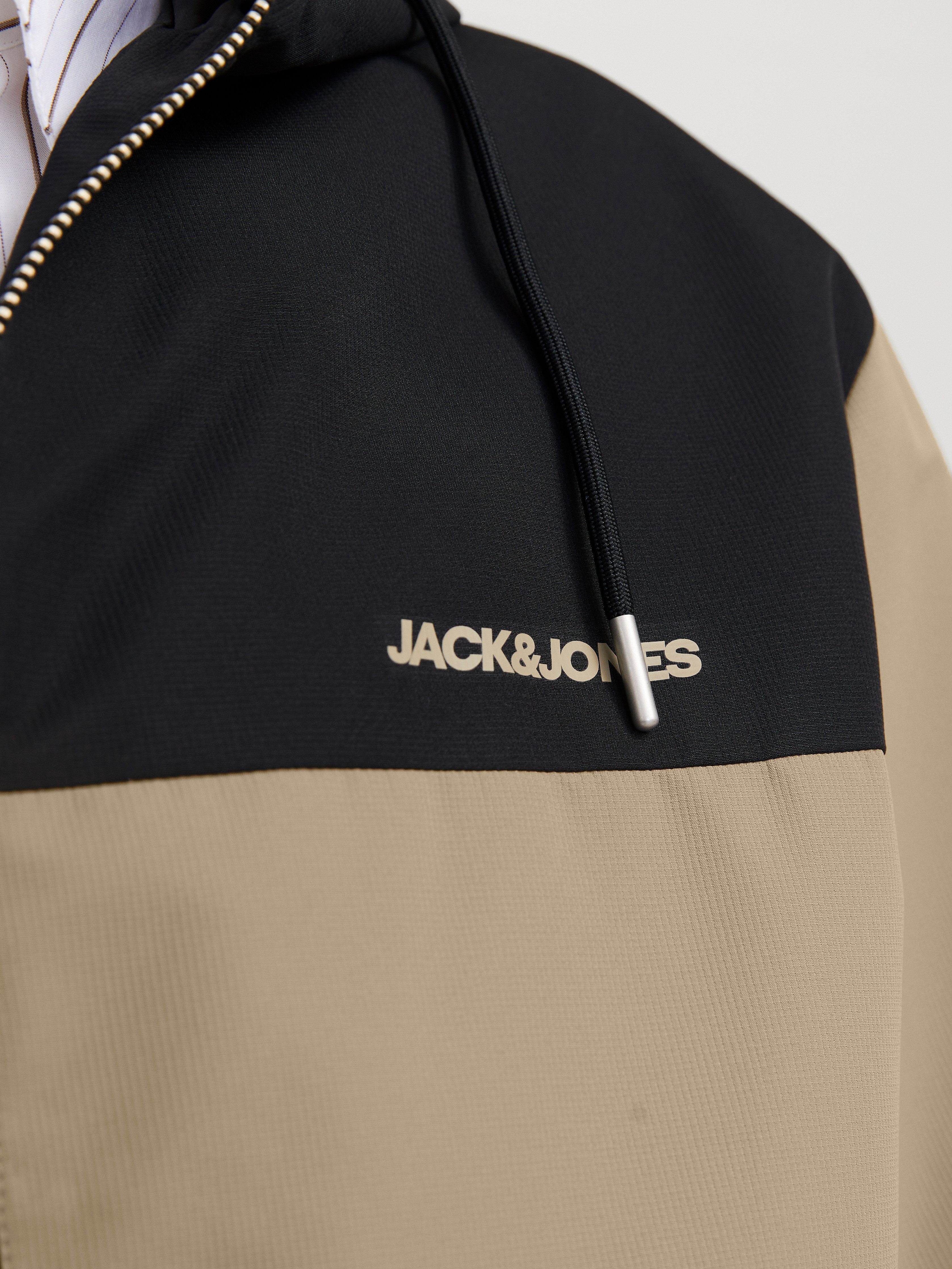 Jack & Jones Blouson JJELEGACY LIGHT JACKET HOOD NOOS mit Logo Schriftzug