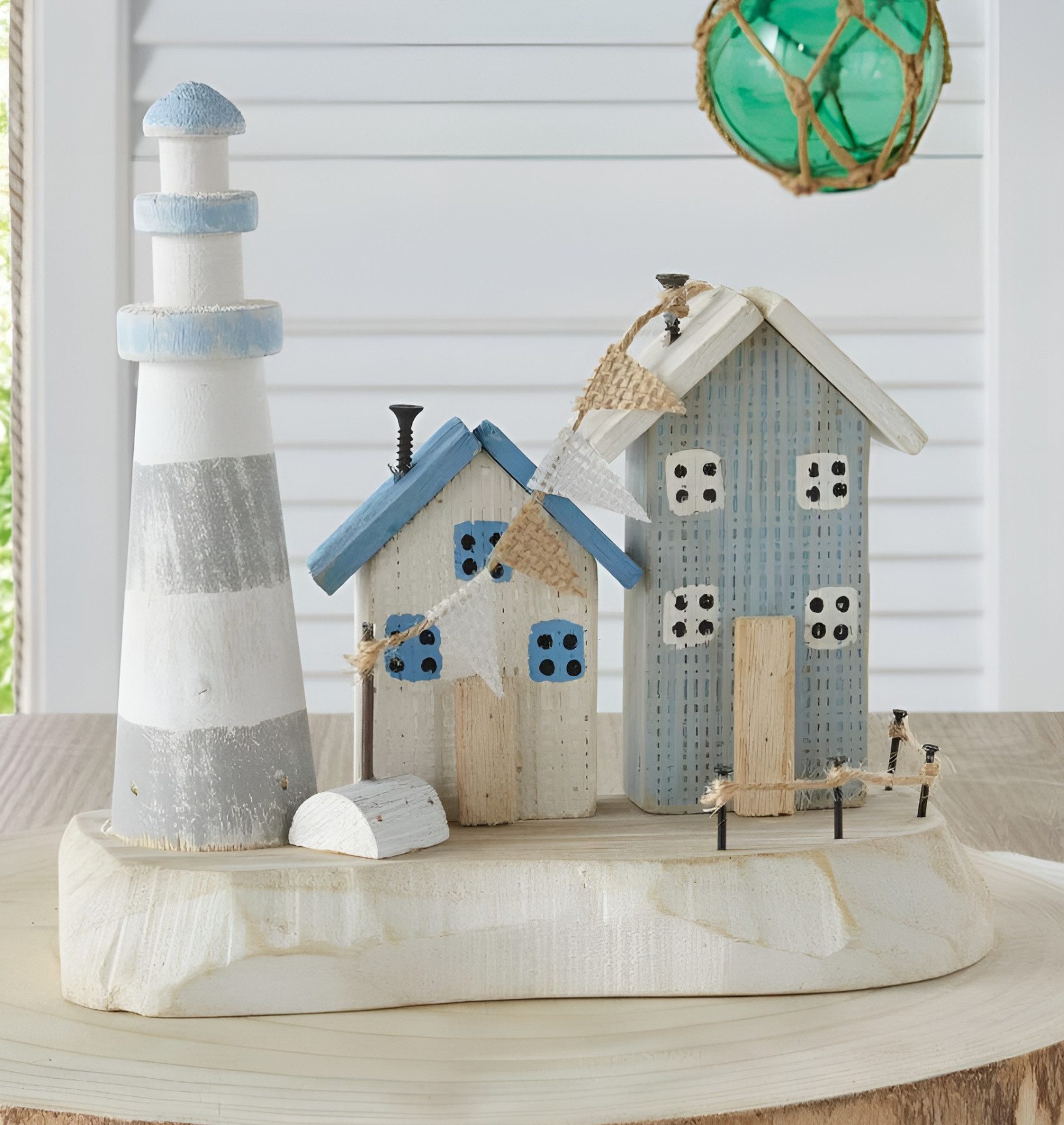 Dekoleidenschaft Dekoobjekt "Küstenpromenade" aus Holz, Häuser & Leuchtturm günstig online kaufen