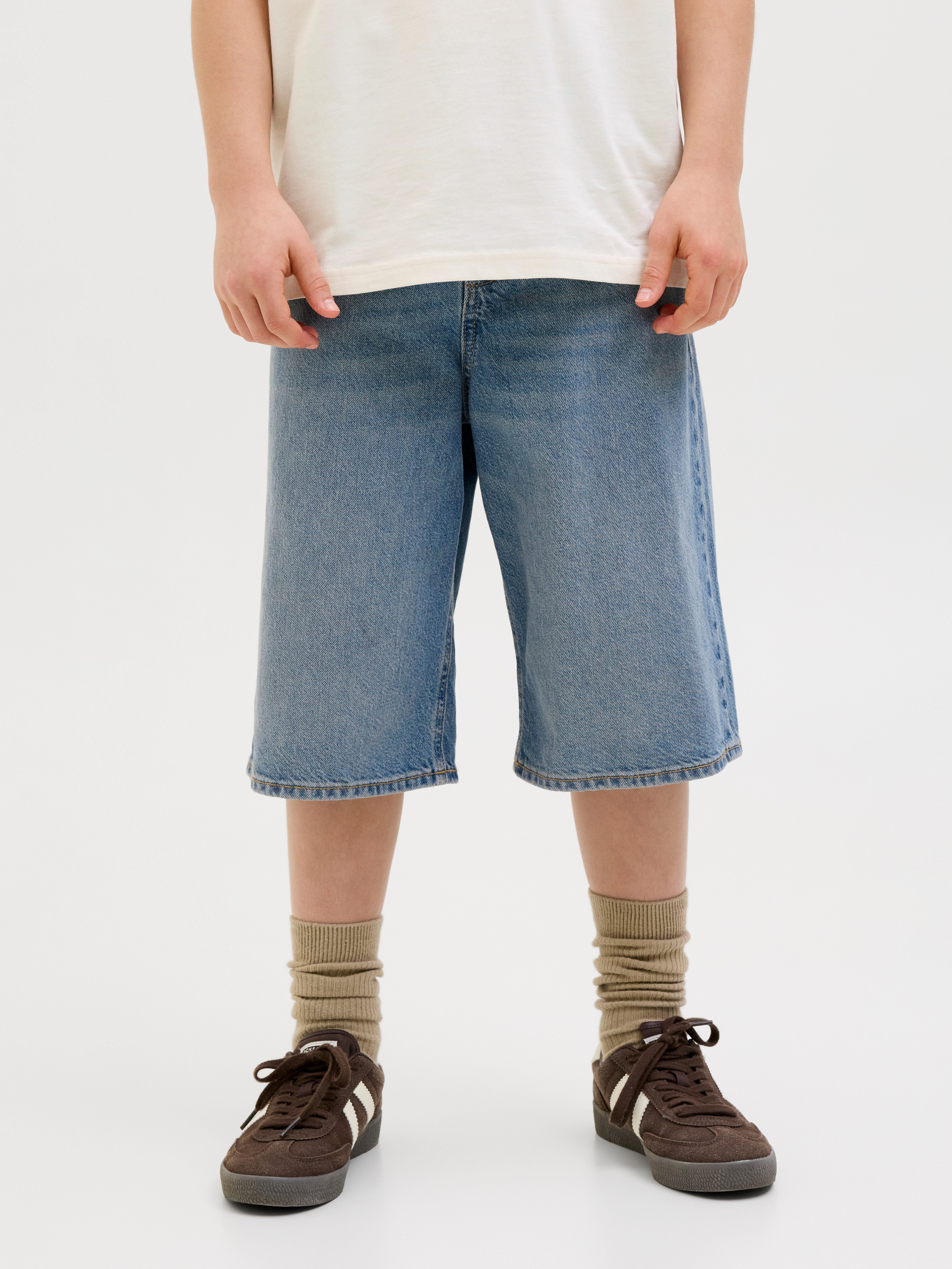Jack & Jones Junior Shorts JJIRON bietet Komfort und ist einfach kombinierbar unifarben, modisch, relaxed fit, Web