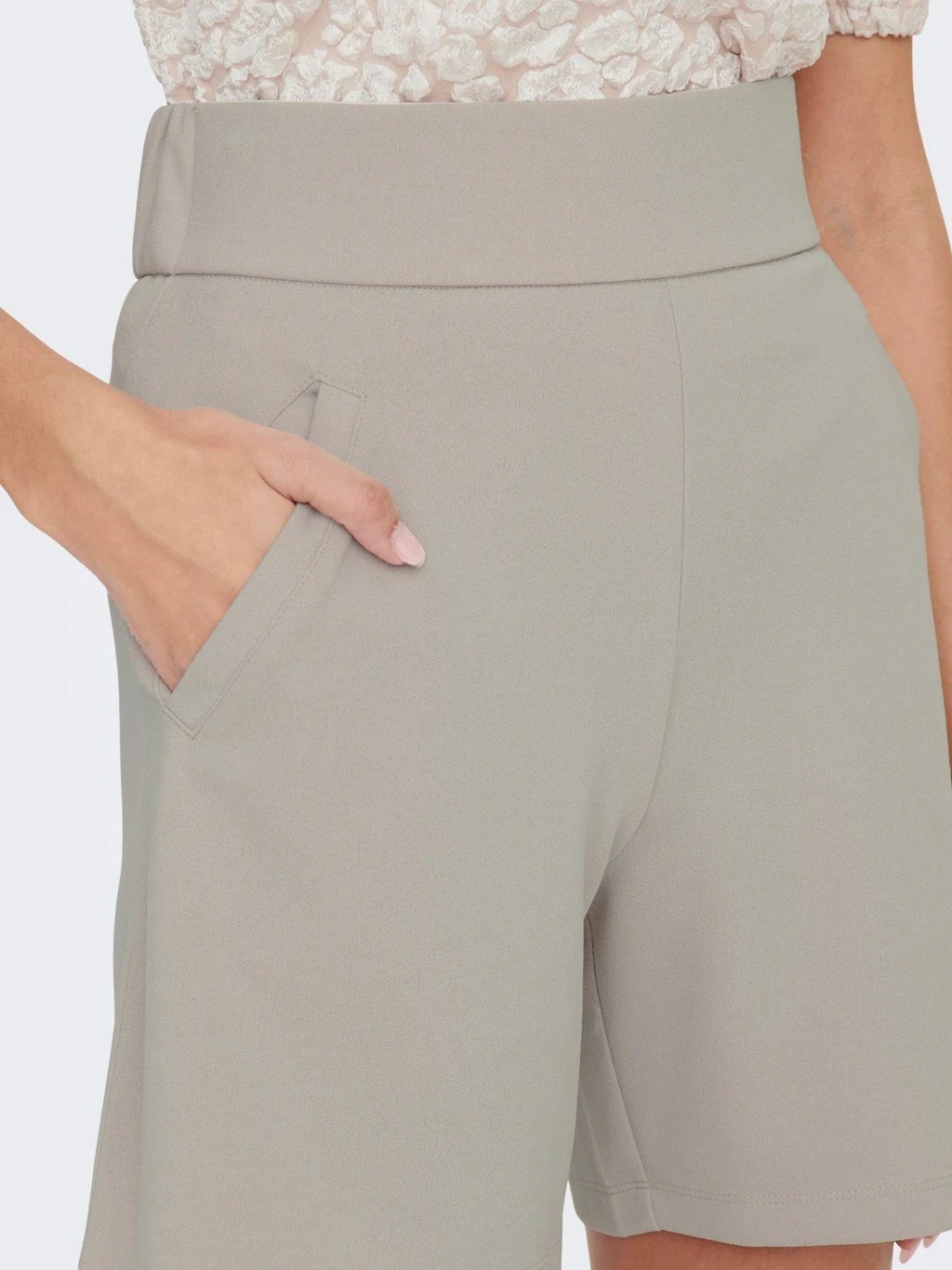 JACQUELINE de YONG Shorts JDYLOUISVILLE CATIA günstig online kaufen