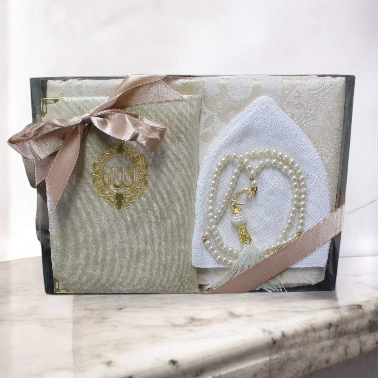 Aymasal Läufer Geschenkset 4 tlg. Gebetsteppich + 99er Gebetskette+ Koran Juz + Takke, 4-teiliges Läufer Geschenkset Gebetsteppich 99er