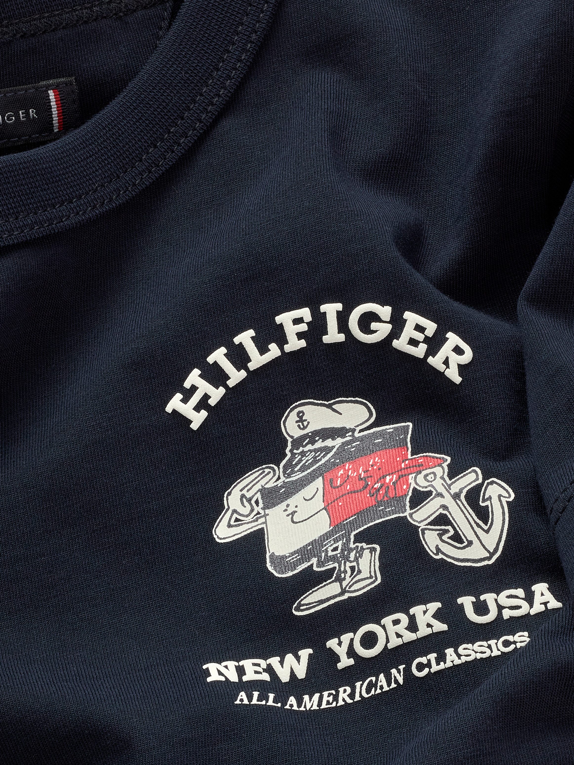 Tommy Hilfiger T-Shirt FLAG FUN TEE SS mit Grafik-Logo