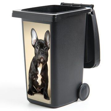 MuchoWow Wandsticker Französische Bulldogge - Schwarz - Beige (1 St), Mülleimer-aufkleber, Mülltonne, Sticker, Container, Abfalbehälter