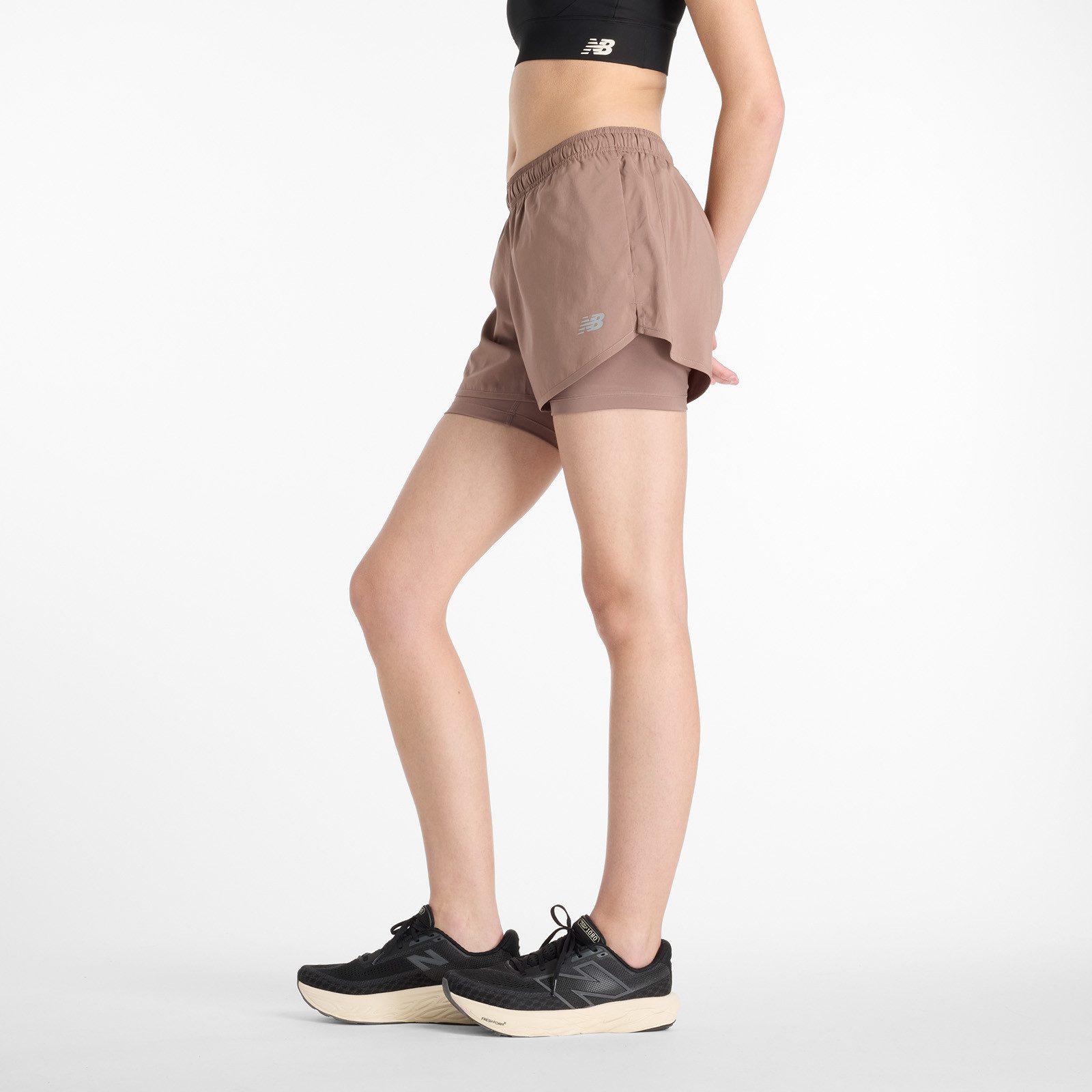 New Balance Laufshorts SPORT ESSENTIAL 2-IN-1 SHORT 3 2-in-1-Konstruktion, mit integrierter Innenhose, für Laufen