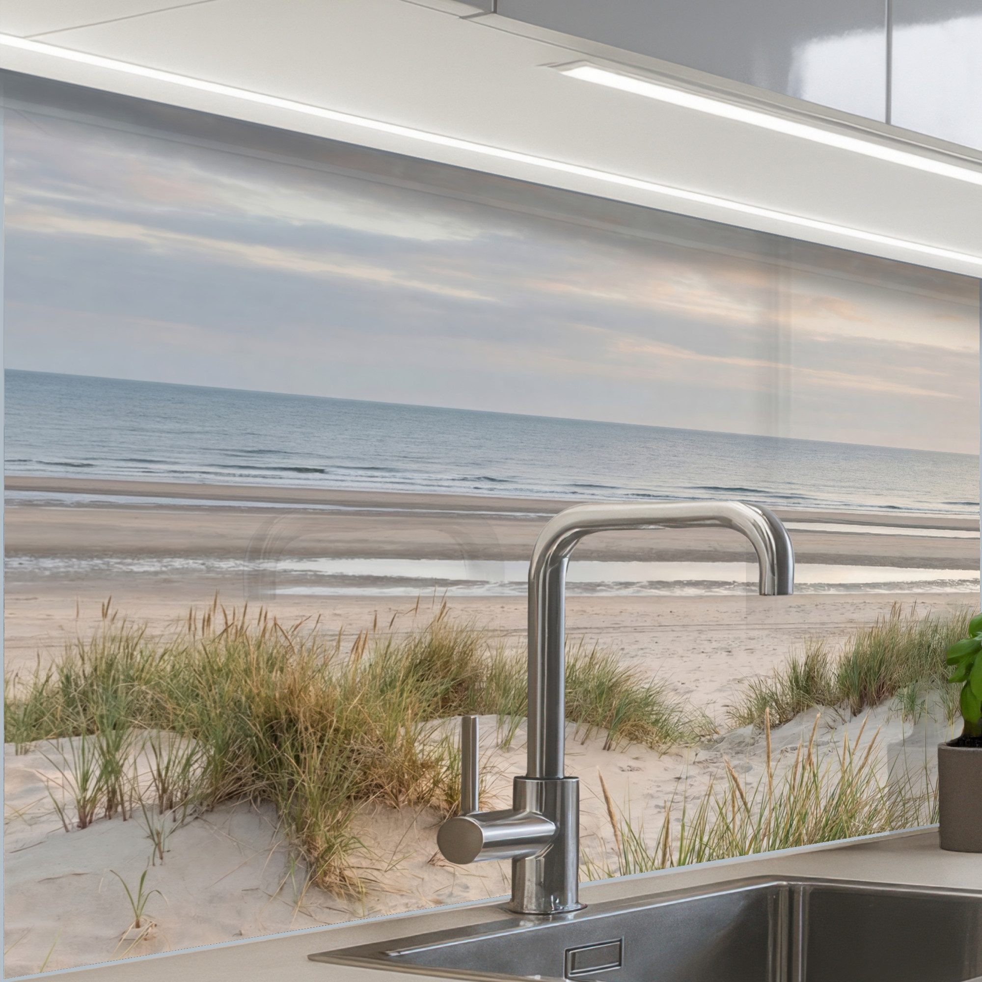KitchenYeah Küchenrückwand Muster selbstklebend (keine Folie) Sandstrand - Bewölkt - Dünen, (1-tlg), Spritzschutz, Küche, Rückwand, Küchenwand, Küchenfront, 30x20 cm