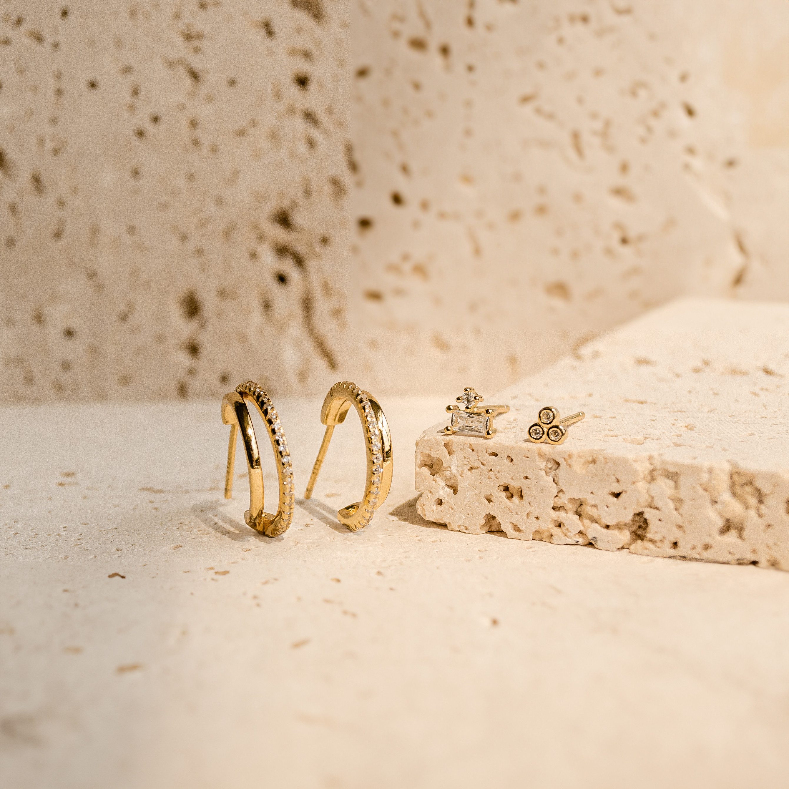 Hey Happiness Ohrstecker-Set Baguette, Creolen & Kristall, 925 Silber vergoldet, 3‑teiliges Ohrstecker-Set Damen, Damenschmuck