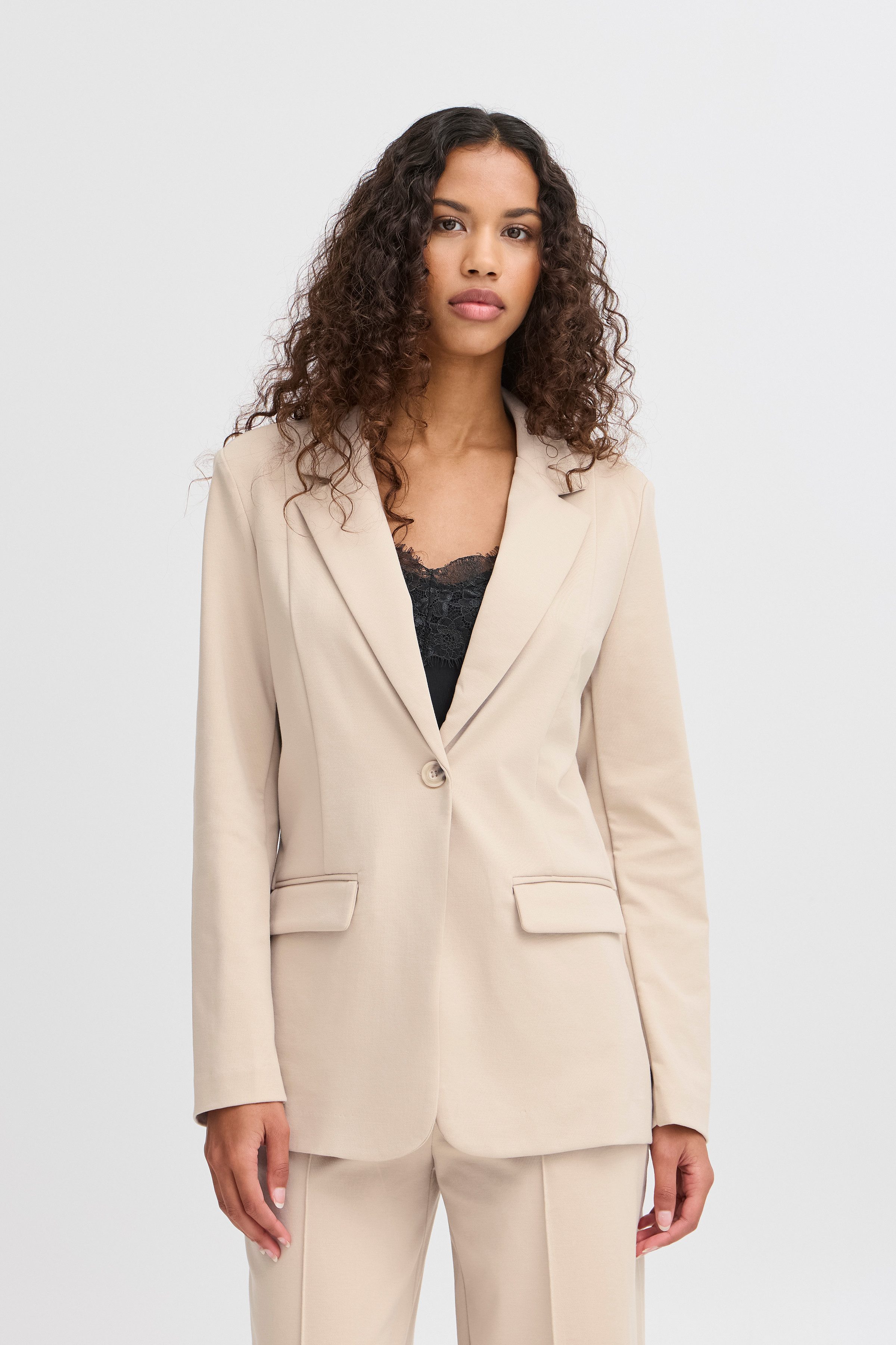 ICHI Longblazer IHKATE SUS LONG BL4 Materialmix, Shaped fit