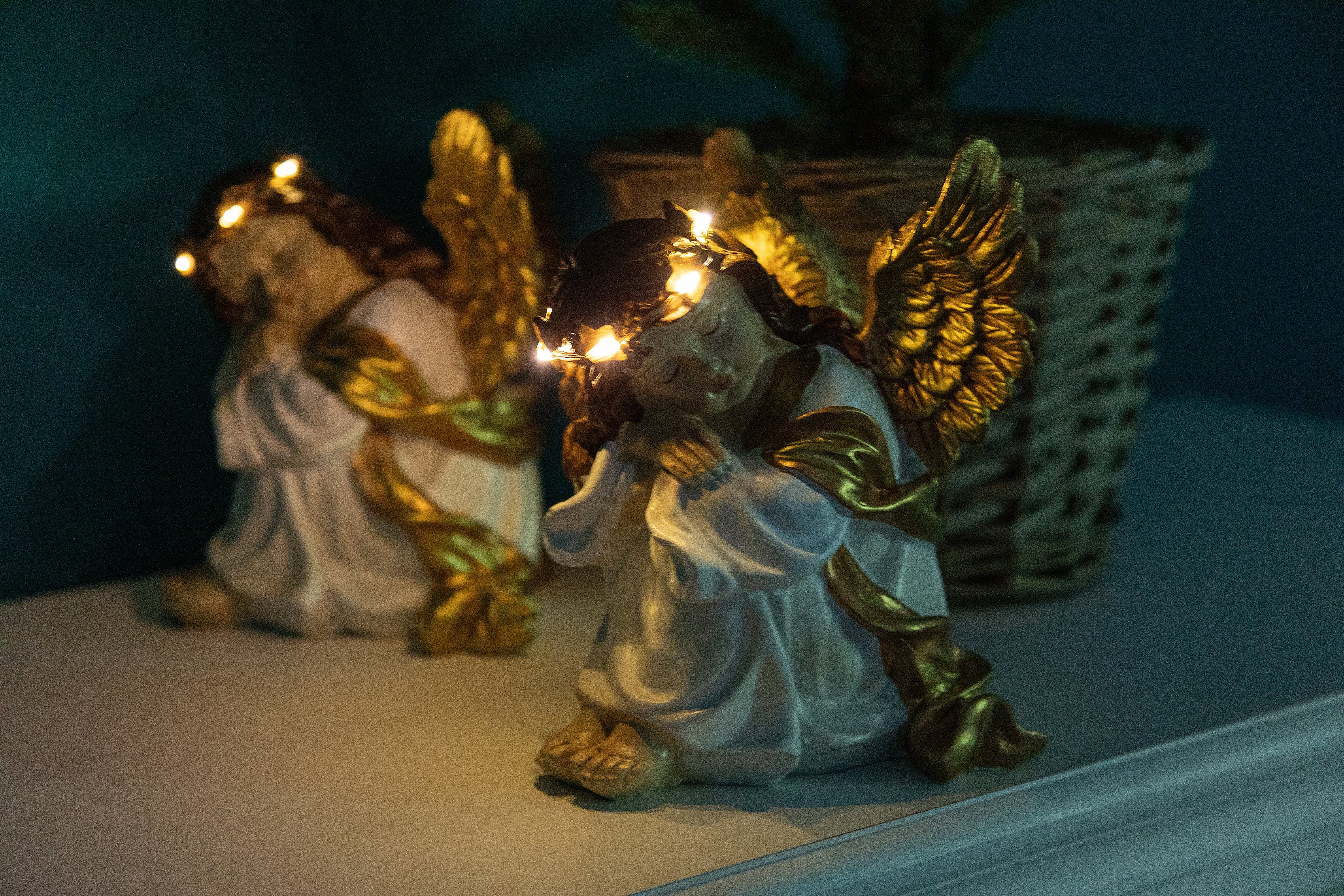 St), Haarkranz, cm Engelfigur Accessoires mit & 2 Höhe Möbel Weihnachtsdeko (Set, beleuchtetem 18 Myflair ca.