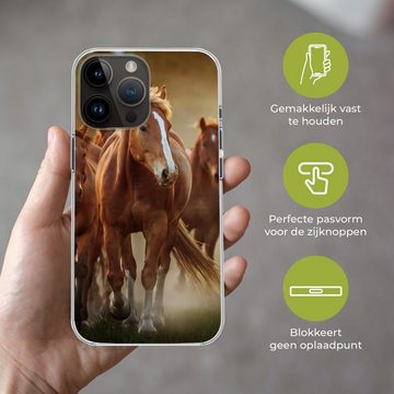 MuchoWow Handyhülle Pferde - Licht - Natur, Handyhülle Telefonhülle Apple iPhone 14 Pro Max