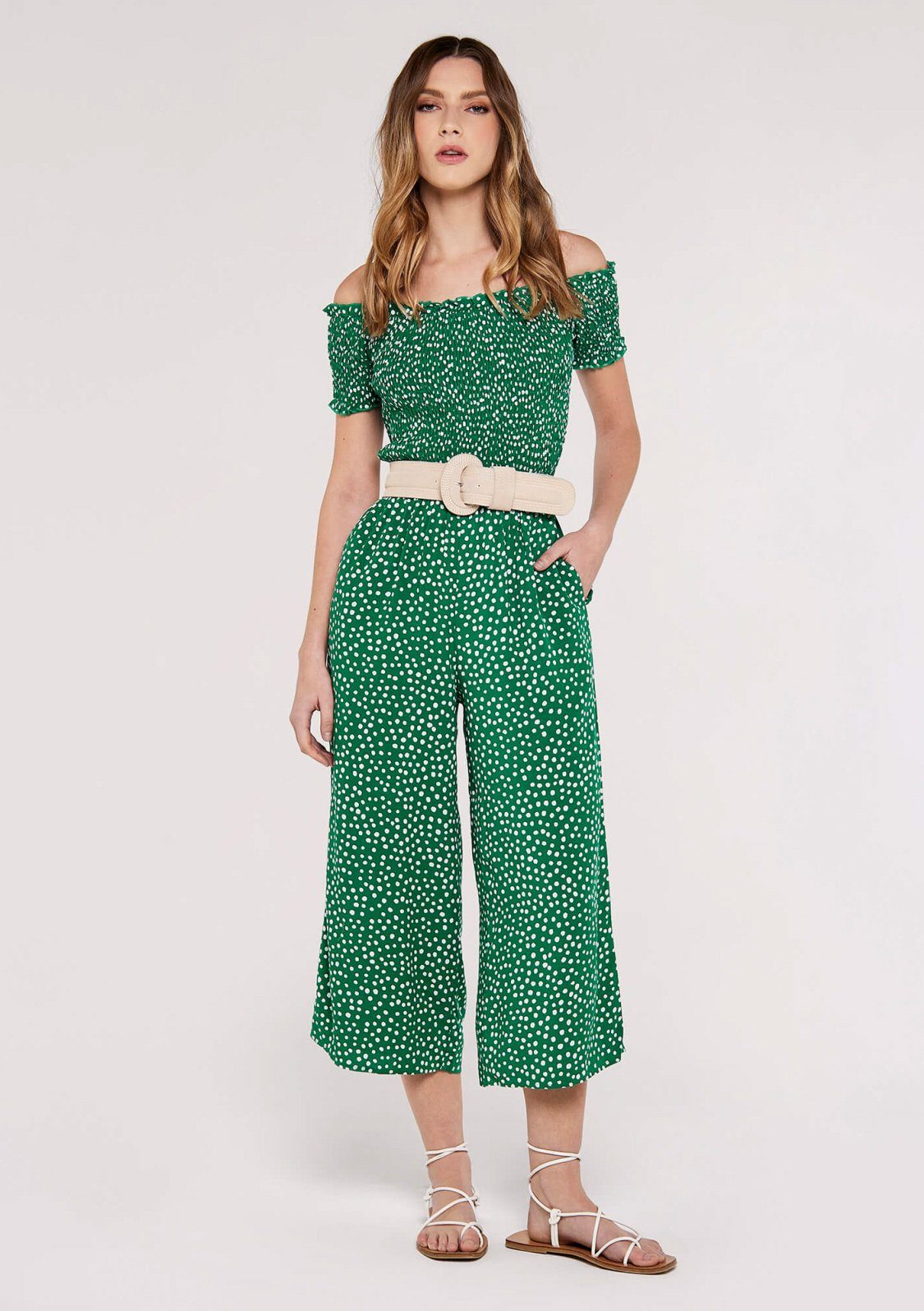 Apricot Jumpsuit Random Dots Smocked Bardot Jumpsuit (1-tlg) mit Bardot-Ausschnitt grün