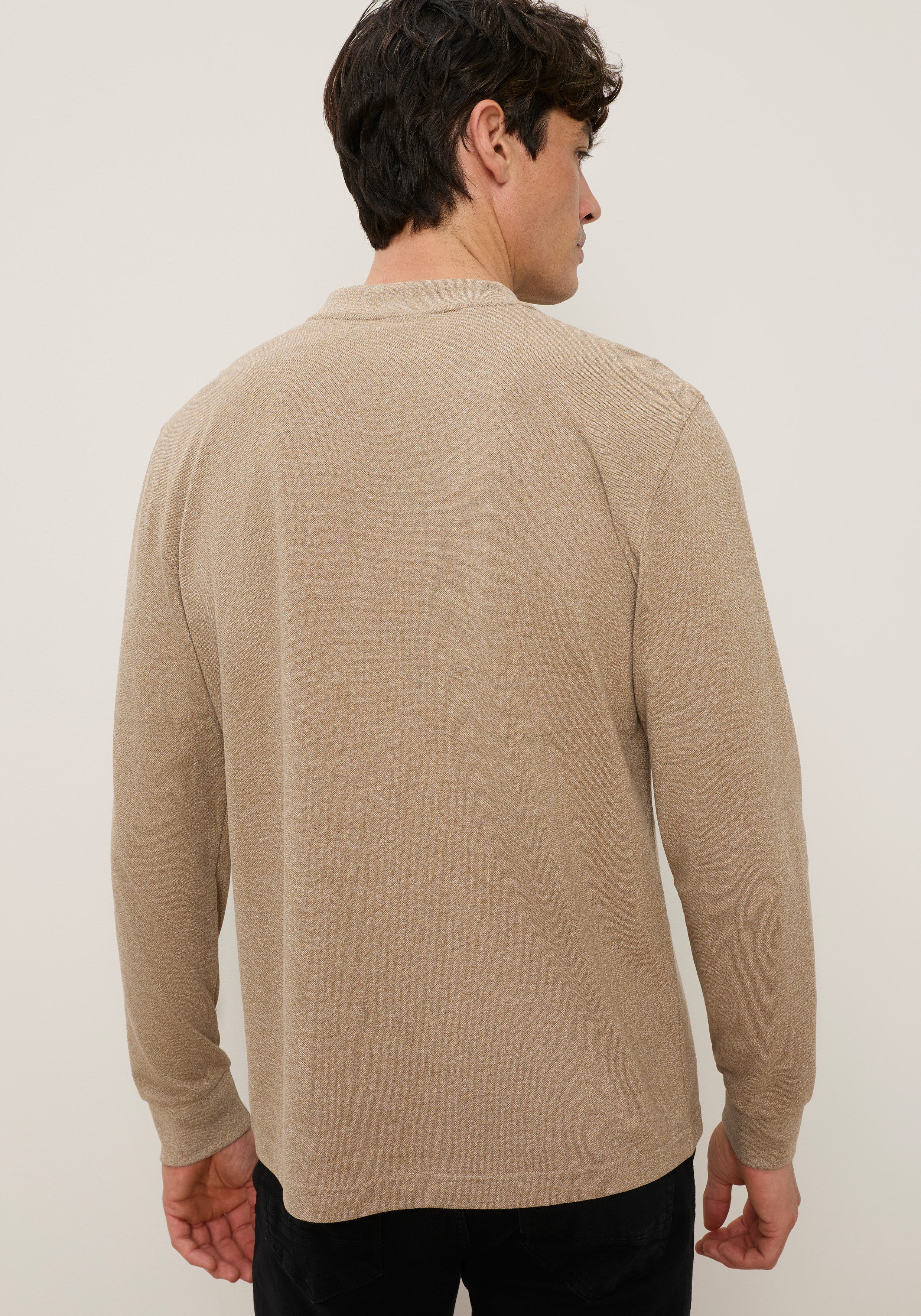 Bruno Banani Henleyshirt mit Langarm, aus Single Jersey, melierte Optik
