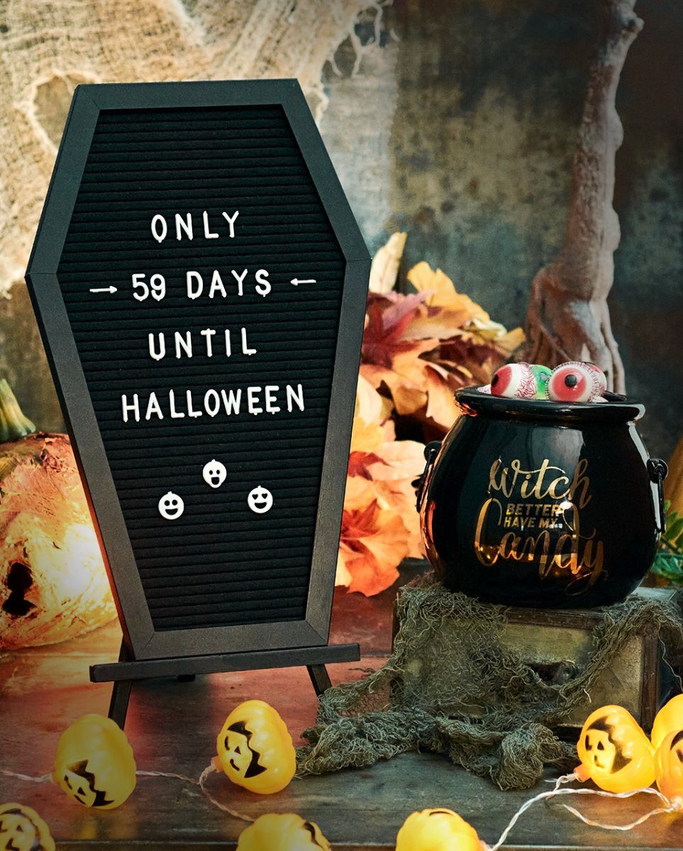 Horror-Shop Dekofigur Schwarzer Sarg Buchstabentafel als Gothic & Hallow günstig online kaufen