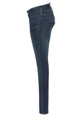 Herrlicher Slim-fit-Jeans »PITCH SLIM ORGANIC DENIM« mit extra tiefen Taschen für einen unverkennbaren Blaustoff-Herrlicher-Look