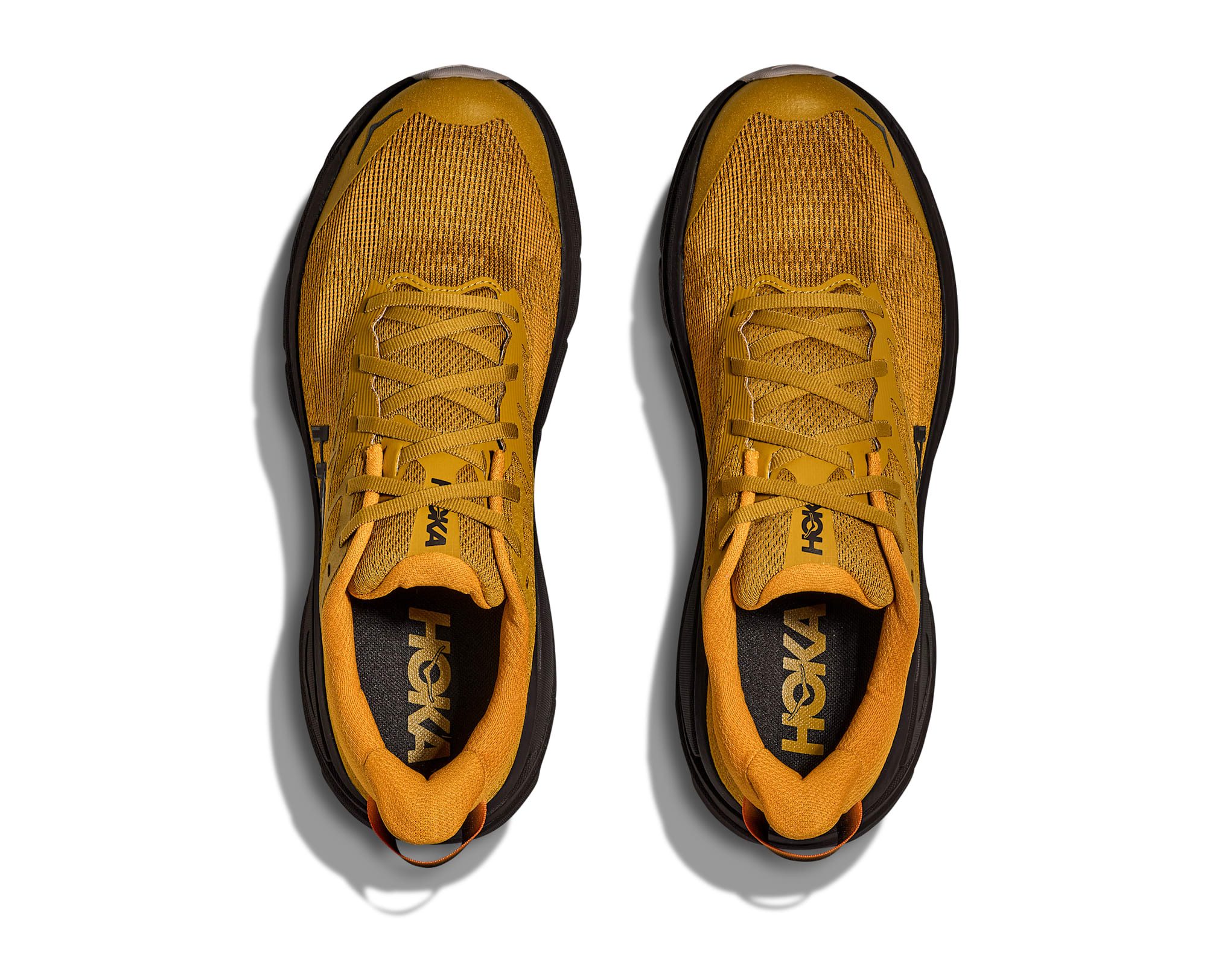 Hoka One One CHALLENGER 8 Trailrunningschuh für anspruchsvolles Gelände, stark profiliertes Laufsohlenprofil