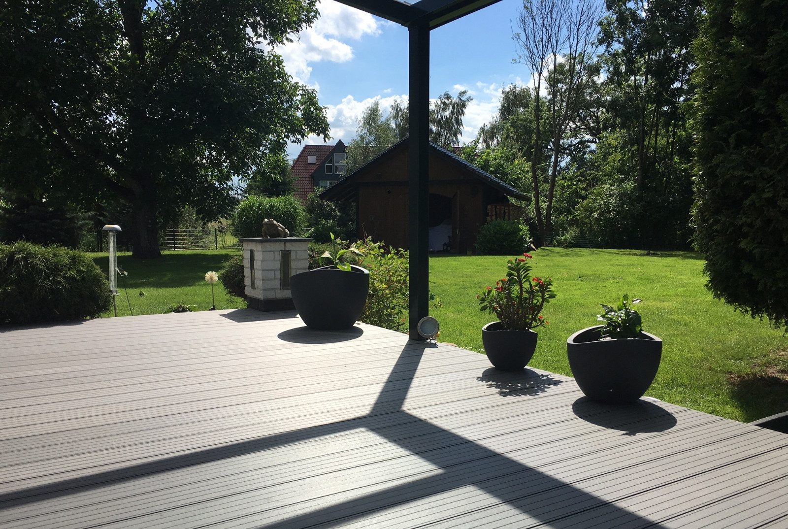 WPC Profi Terrassendielen Terrassendiele Diele Qualität Balkon Terrasse 2200x150x25 mm, (Einzeldiele)