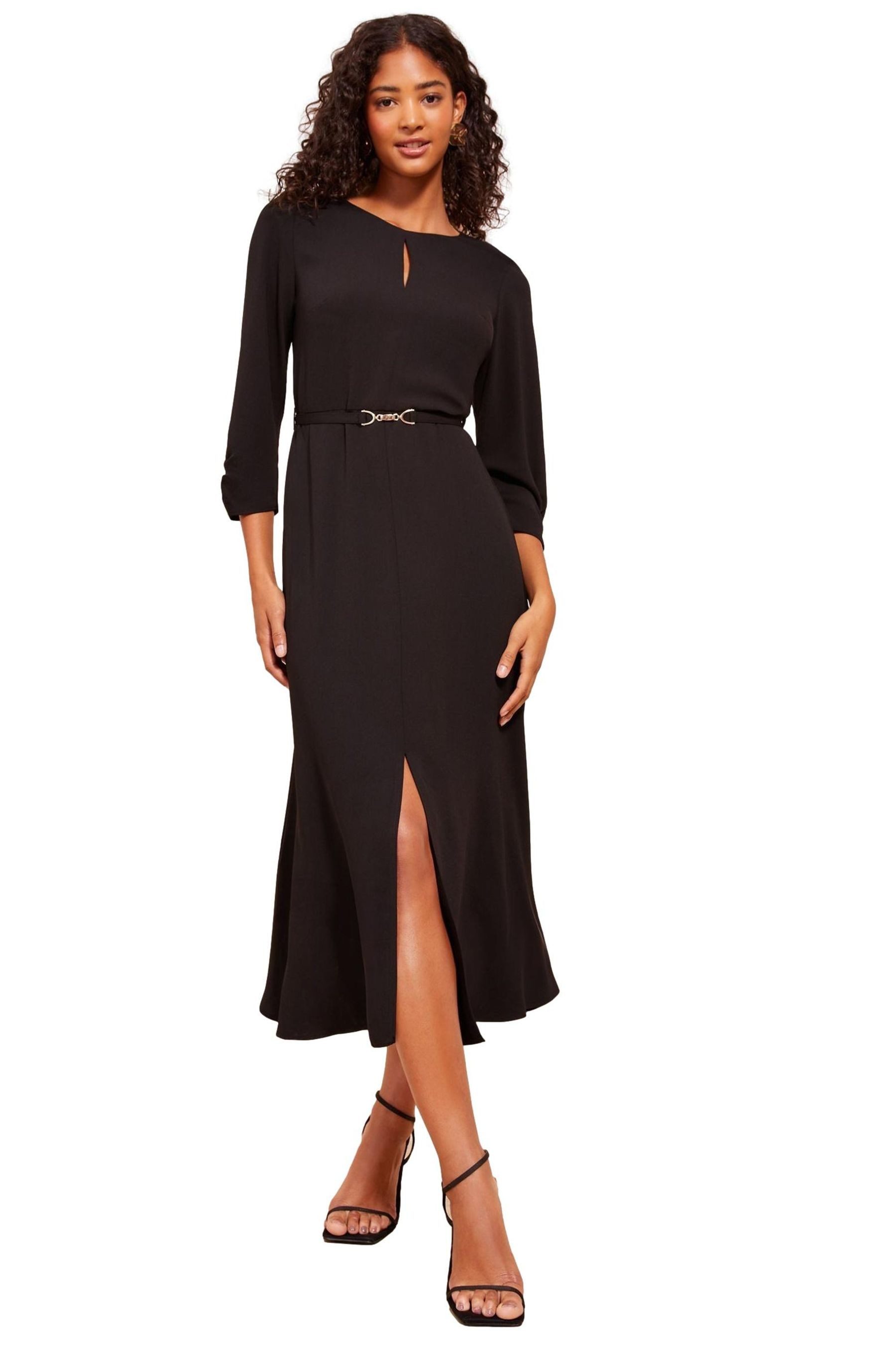 Friends Like These Midikleid Friends Like These Kleid mit Gürtel (1-tlg)