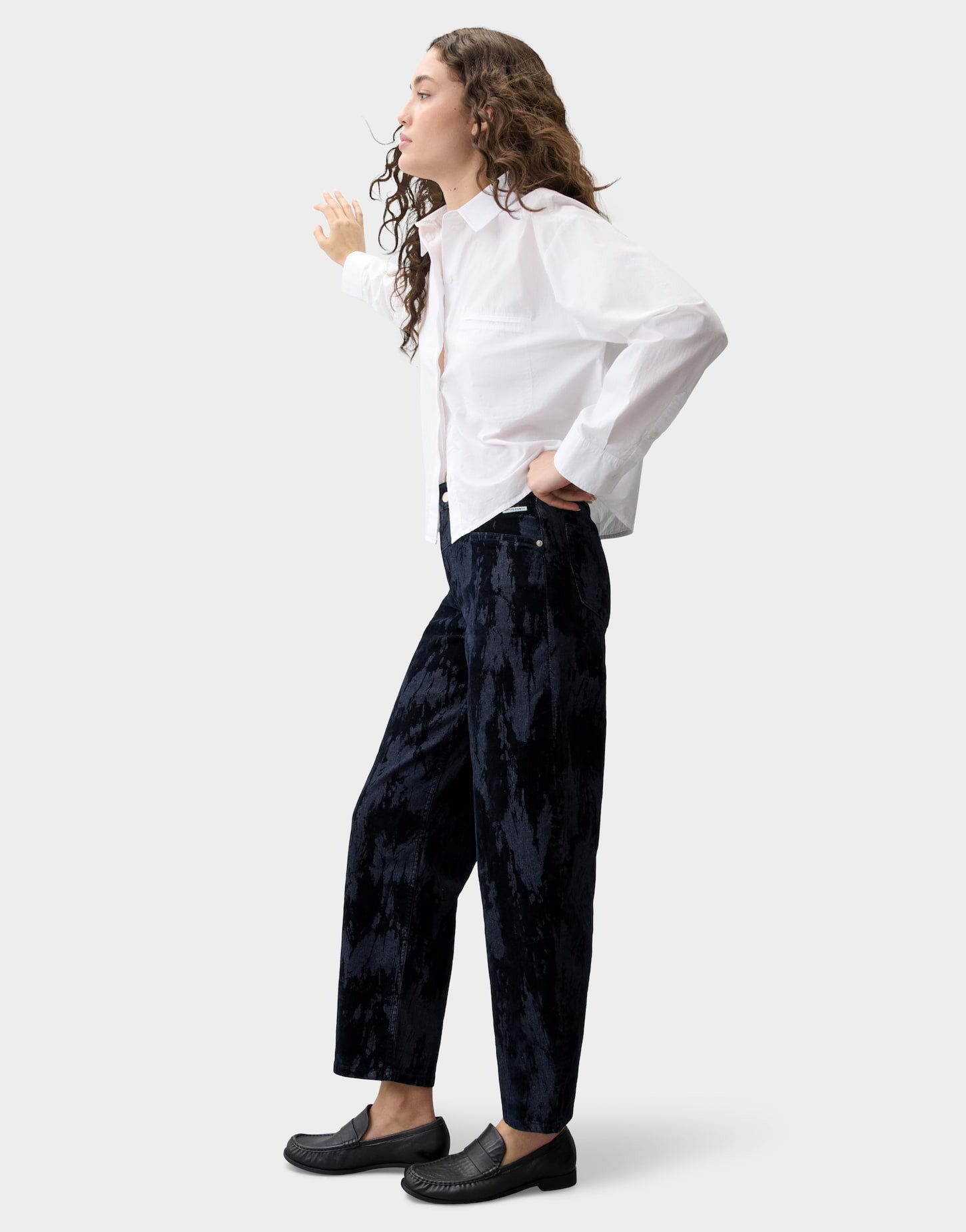 OPUS PANTS Relax-fit-Jeans mit Ausbrenner Effekt Mid Rise Ovale Beinform mit samtigem Griff und schrägen Eingrifftaschen – Bild 5 von 5