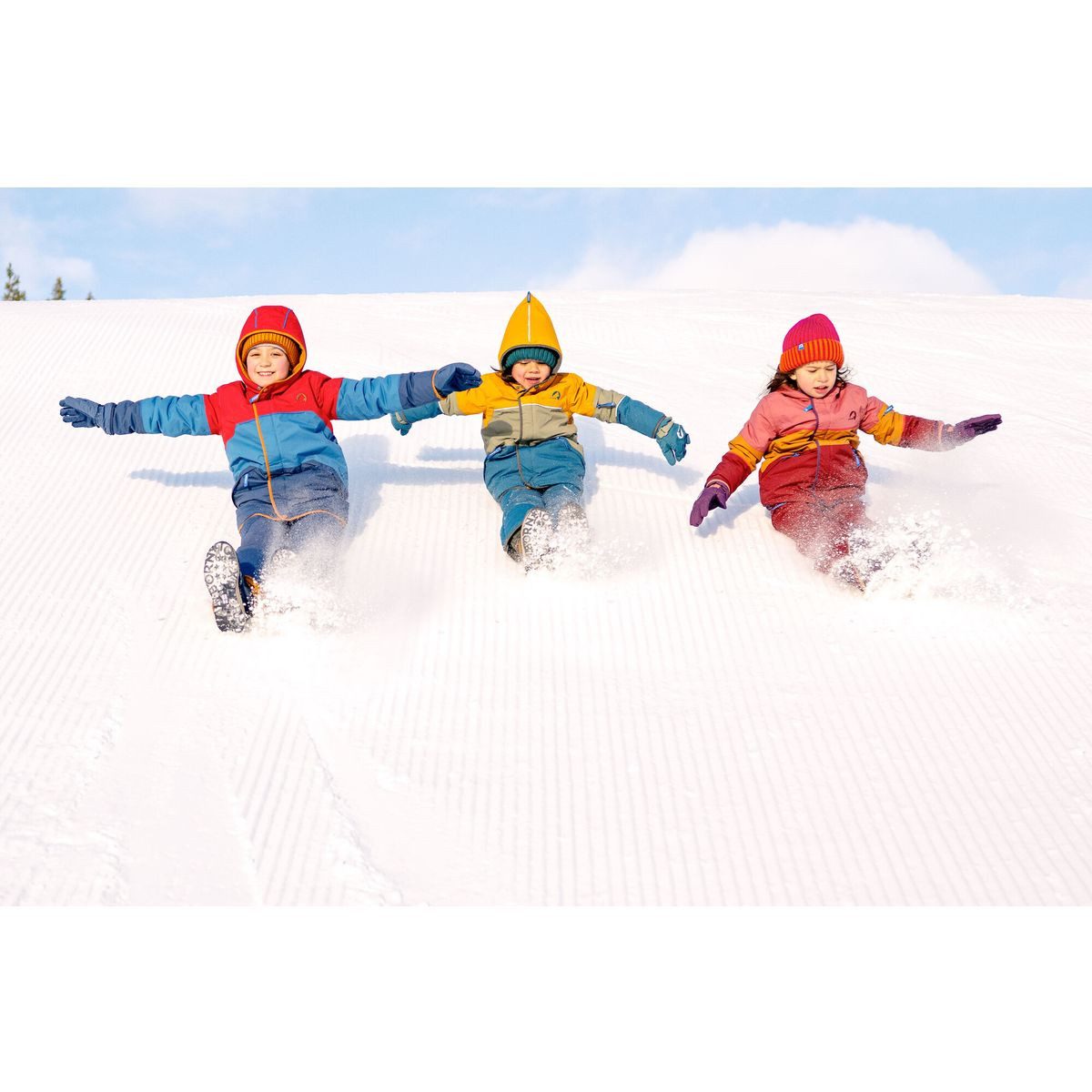 Finkid Hardshelljacke Taika Snow Hochfunktionale Kinder-Winterjacke mit modernem Design, wasser- und