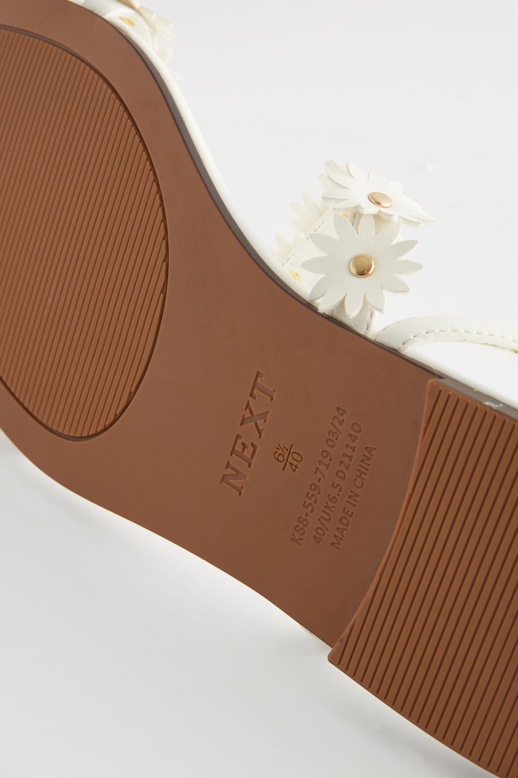 Next Slingback-Sandaletten mit Gänseblümchen Slingsandale (1-tlg) günstig online kaufen