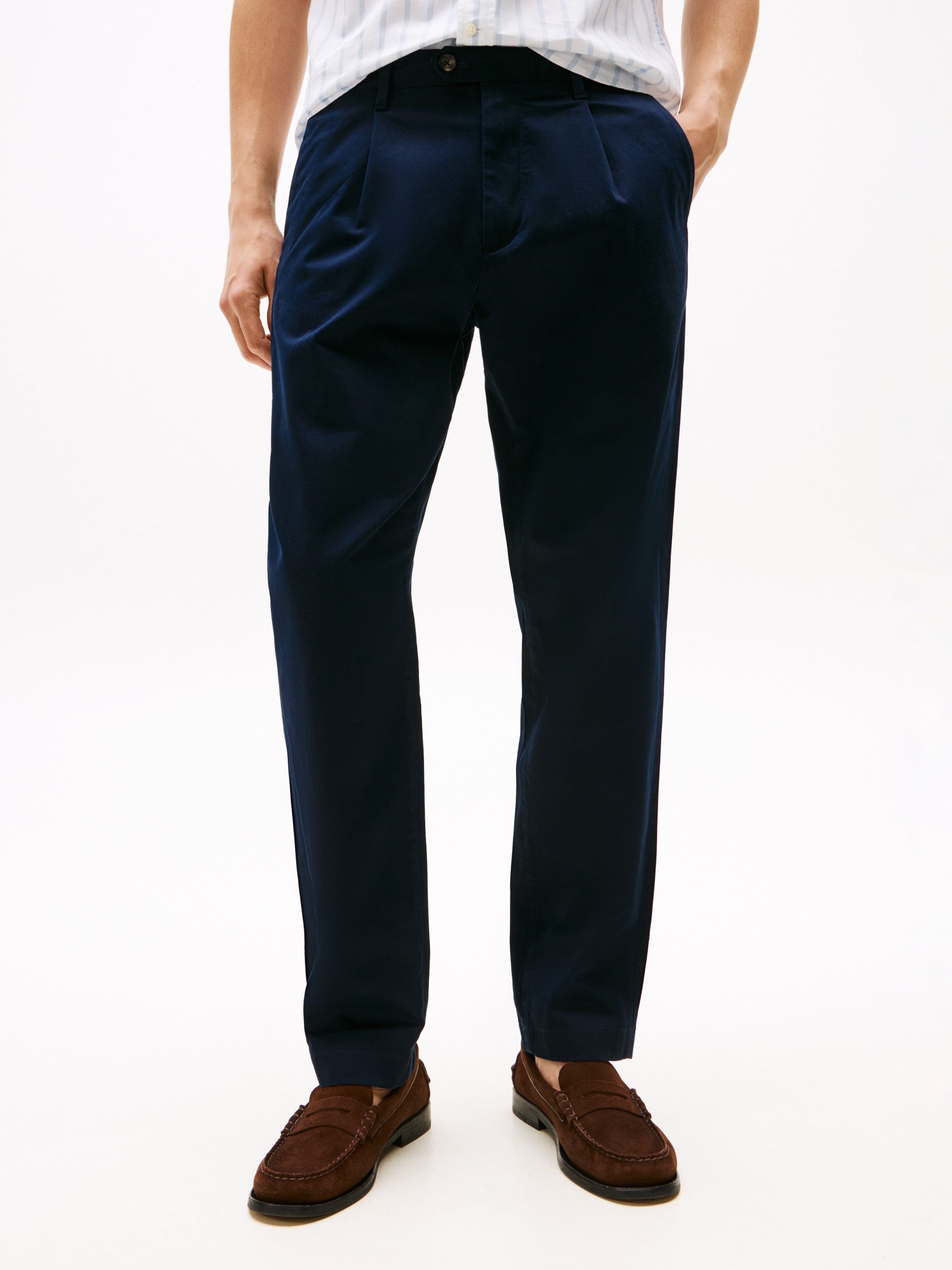 Tommy Hilfiger Chinohose HARLEM CHINO SATIN Relaxed fit, Bundfalten günstig online kaufen