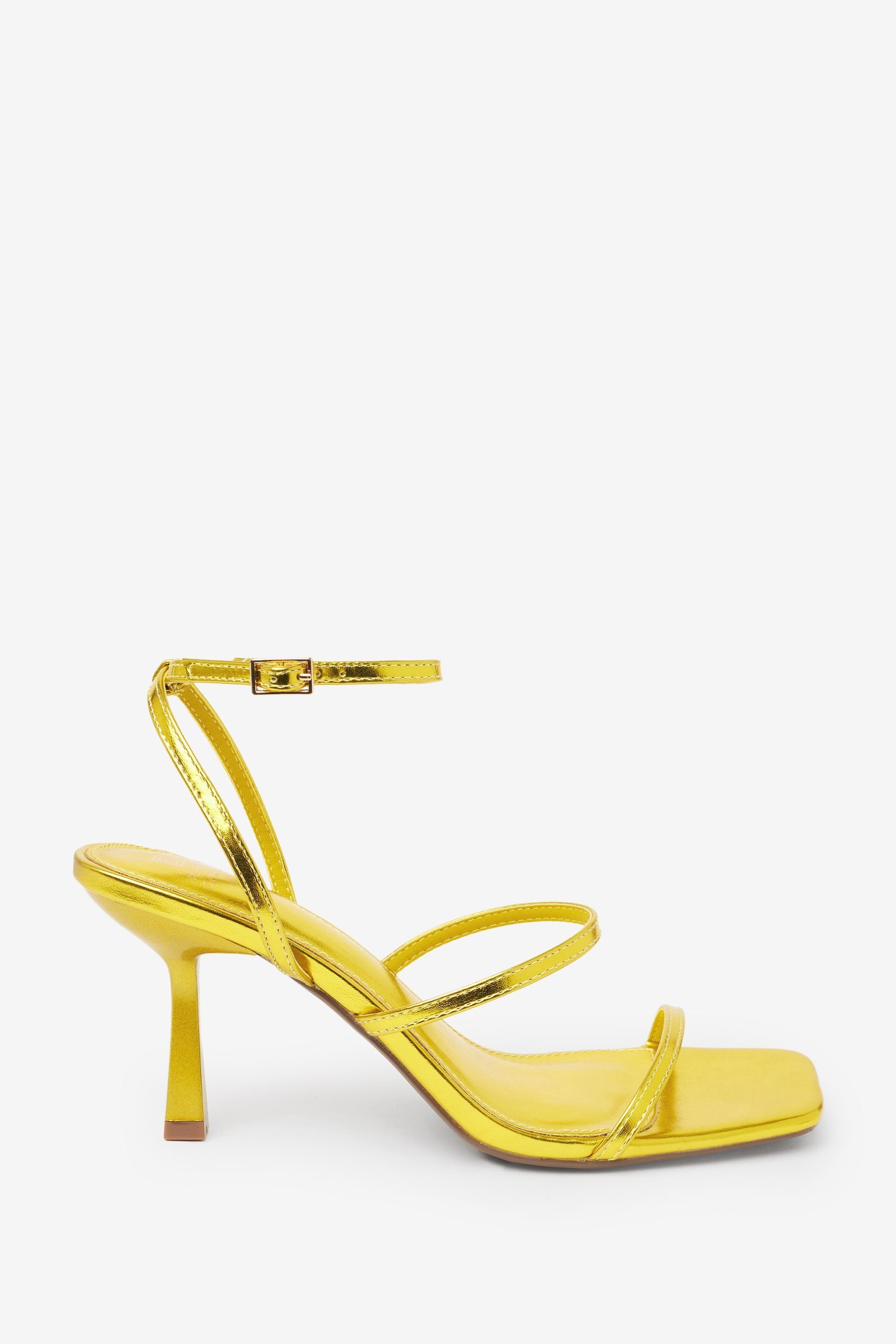 drei Yellow Forever mit Riemen Sandalen Next Gold Sandalette Comfort® (1-tlg)