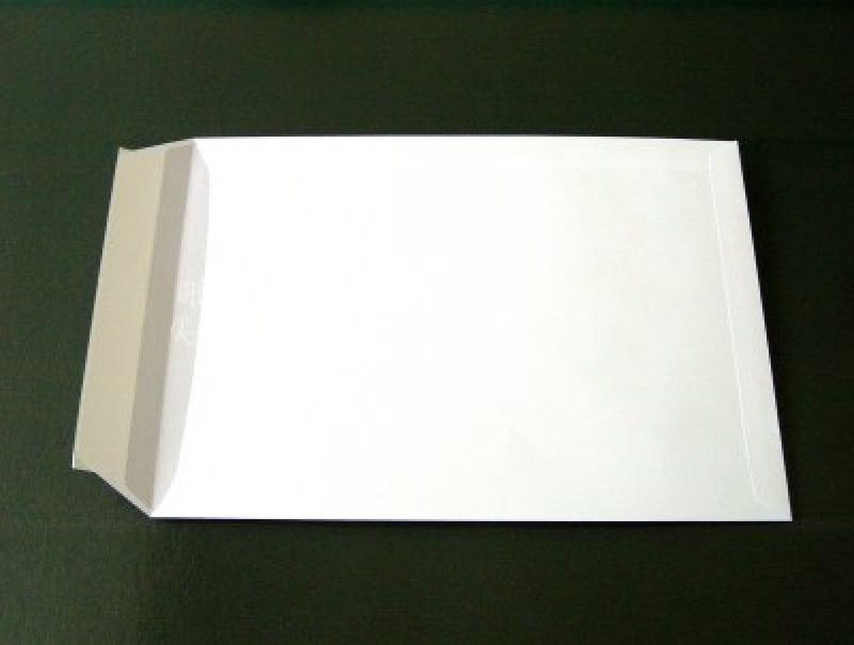 Blanke Briefhüllen Versandtasche Versandtaschen C4 100g/qm haftklebend VE=250 Stück weiß.