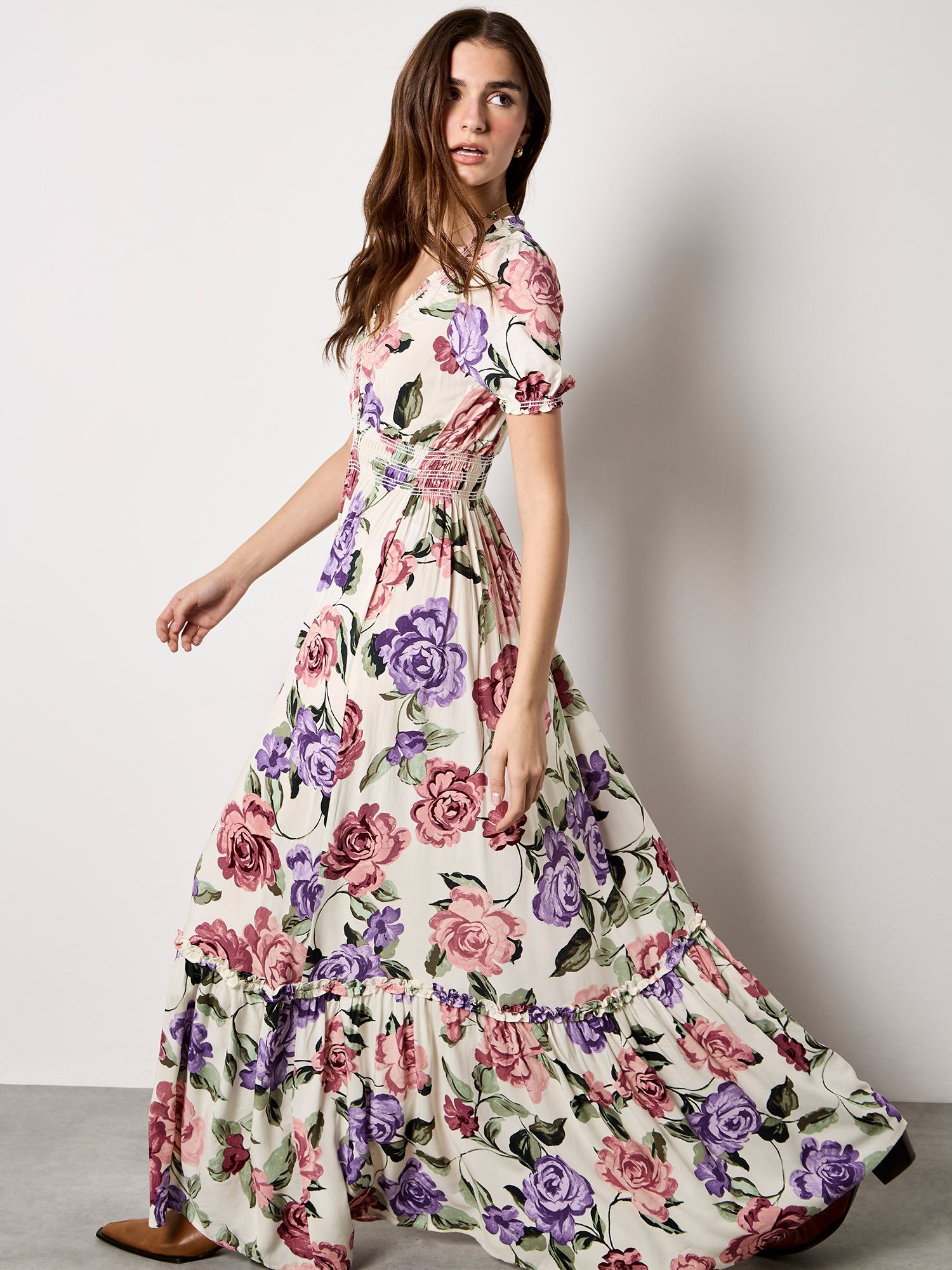 Apricot Maxikleid Chloe-Maxikleid mit Blumenmuster und Wickelausschnitt