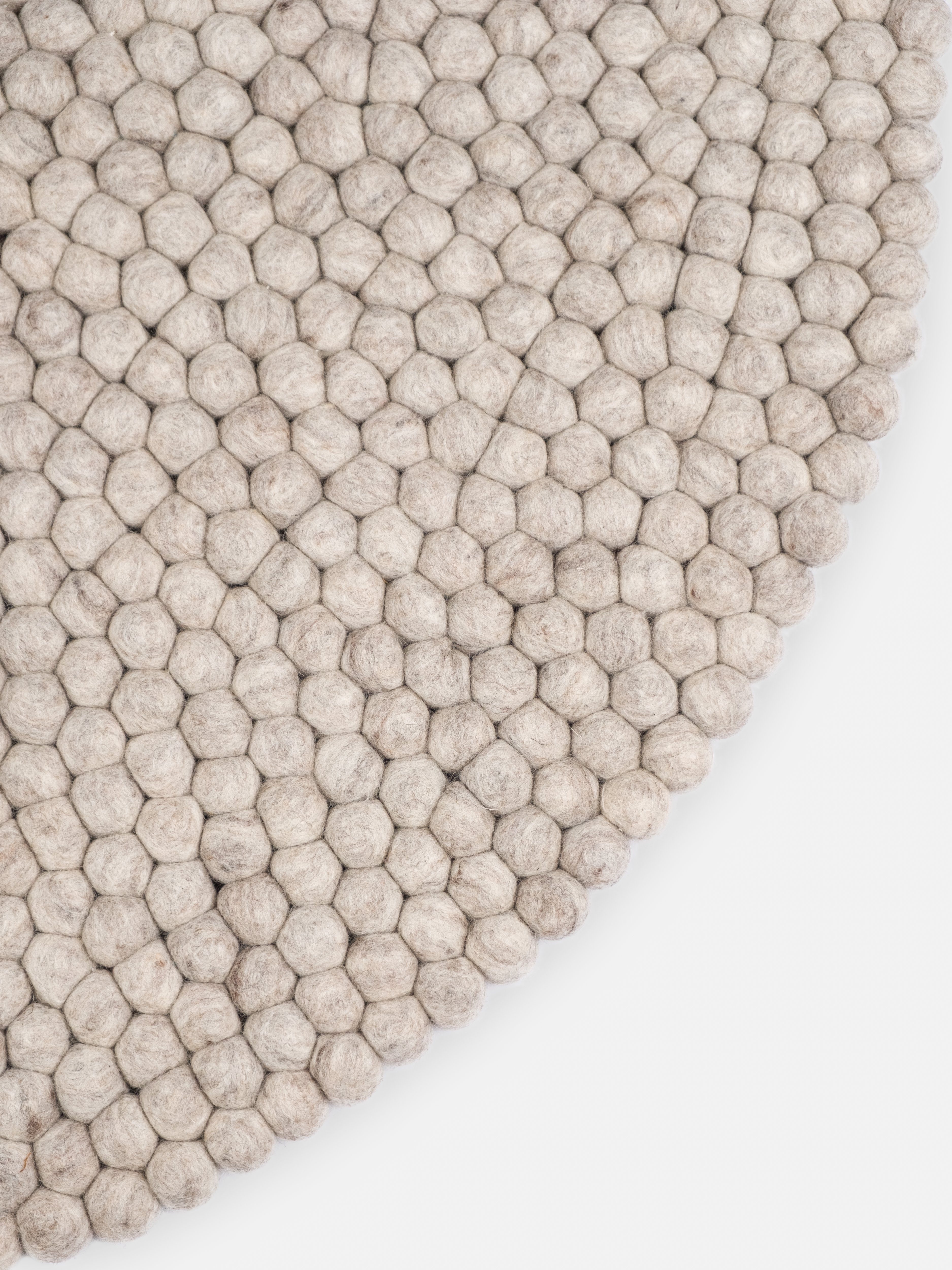 myfelt Wollteppich Béla Filzkugelteppich, 100% reine Schurwolle
