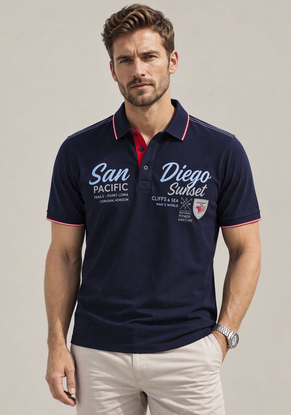 Man's World Poloshirt normale Passform, Kurzarm, mit Print und Badge, aus Piqué-Material. Reduzierter Preis € 16,99. Unverbindliche Preisempfehlung € 19,99