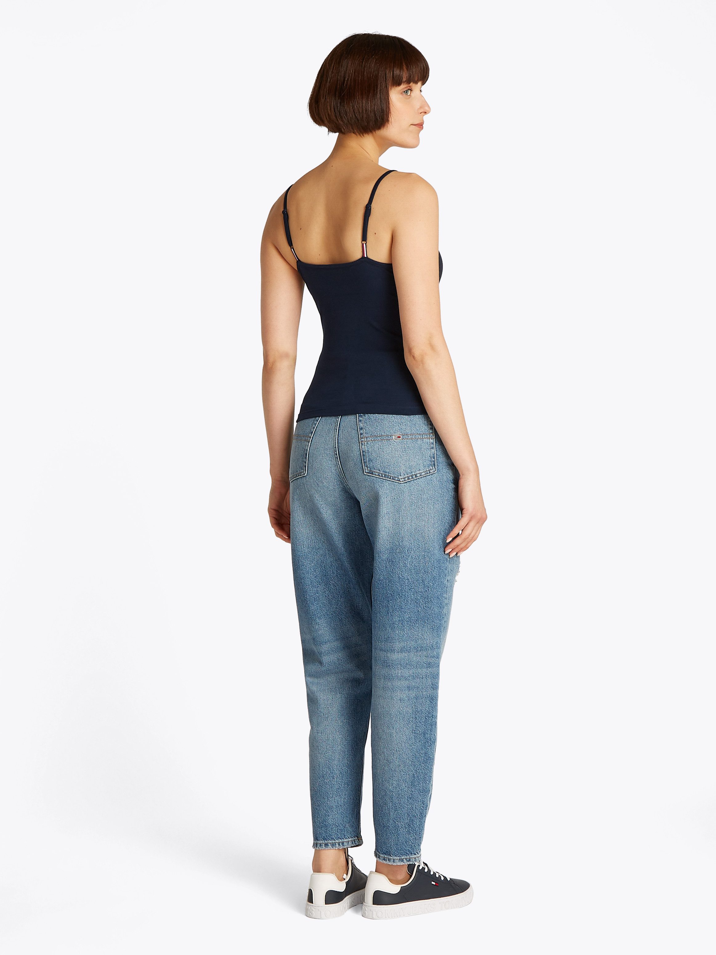 Tommy Jeans Spaghettitop TJW ESSENTIAL STRAP TOP EXT mit Logostickerei, Slim Fit