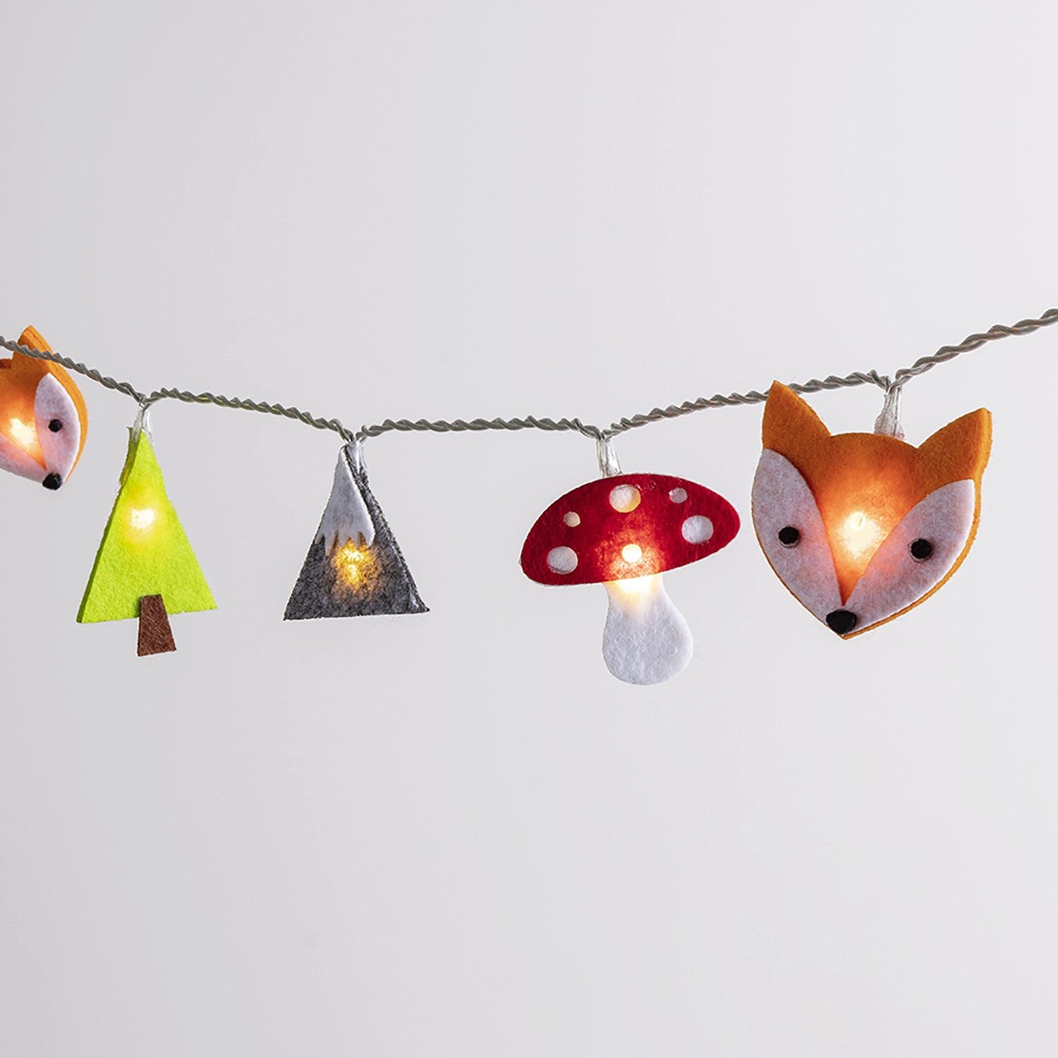 Lights4fun LED-Lichterkette 16er Woodland Filz Kinder Lichterkette – Bild 2 von 5