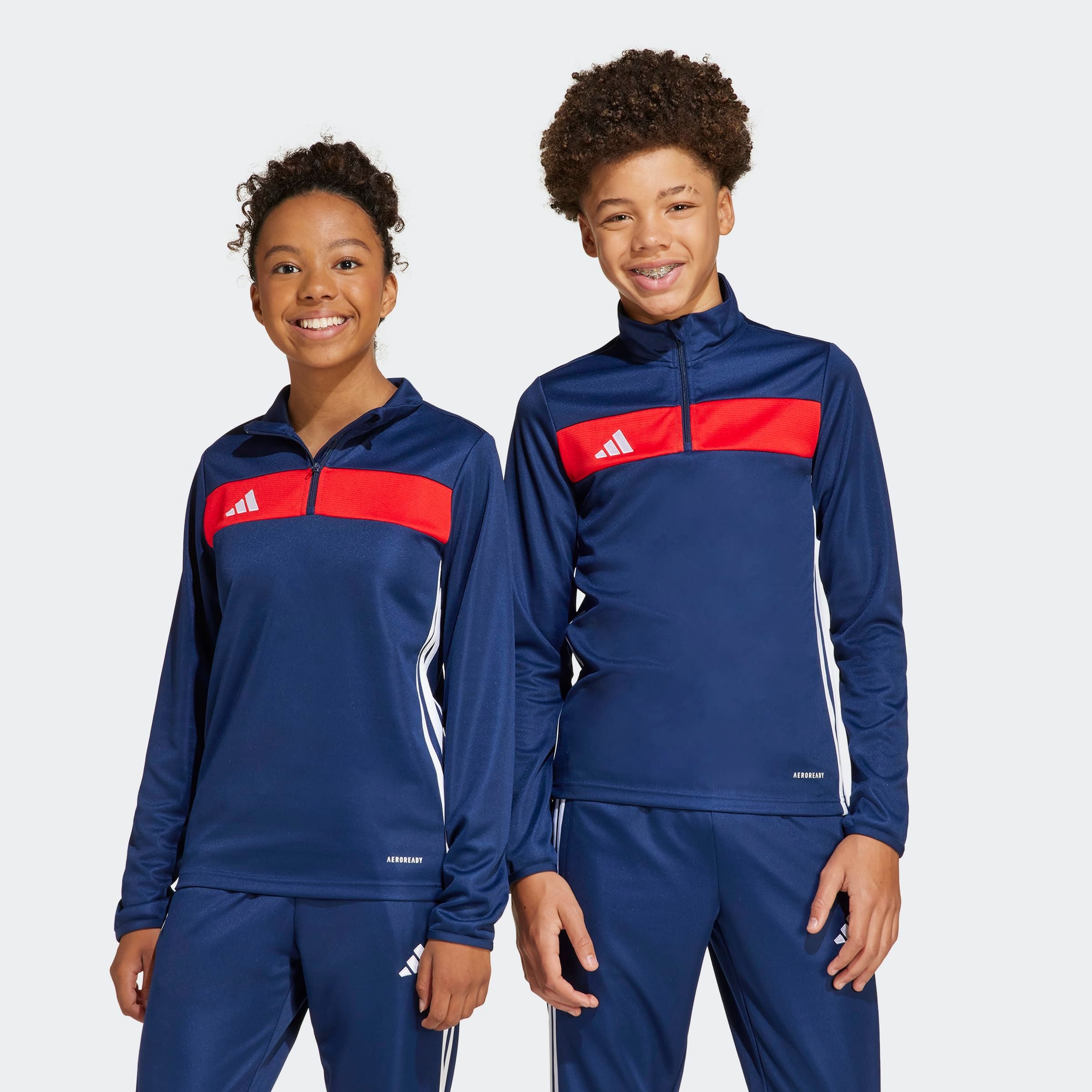adidas Performance Trainingsshirt TIRO 25 ESSENTIALS KIDS TRAININGSOBERTEIL für Kinder, mit Reißverschluss, ohne Ausschnitt