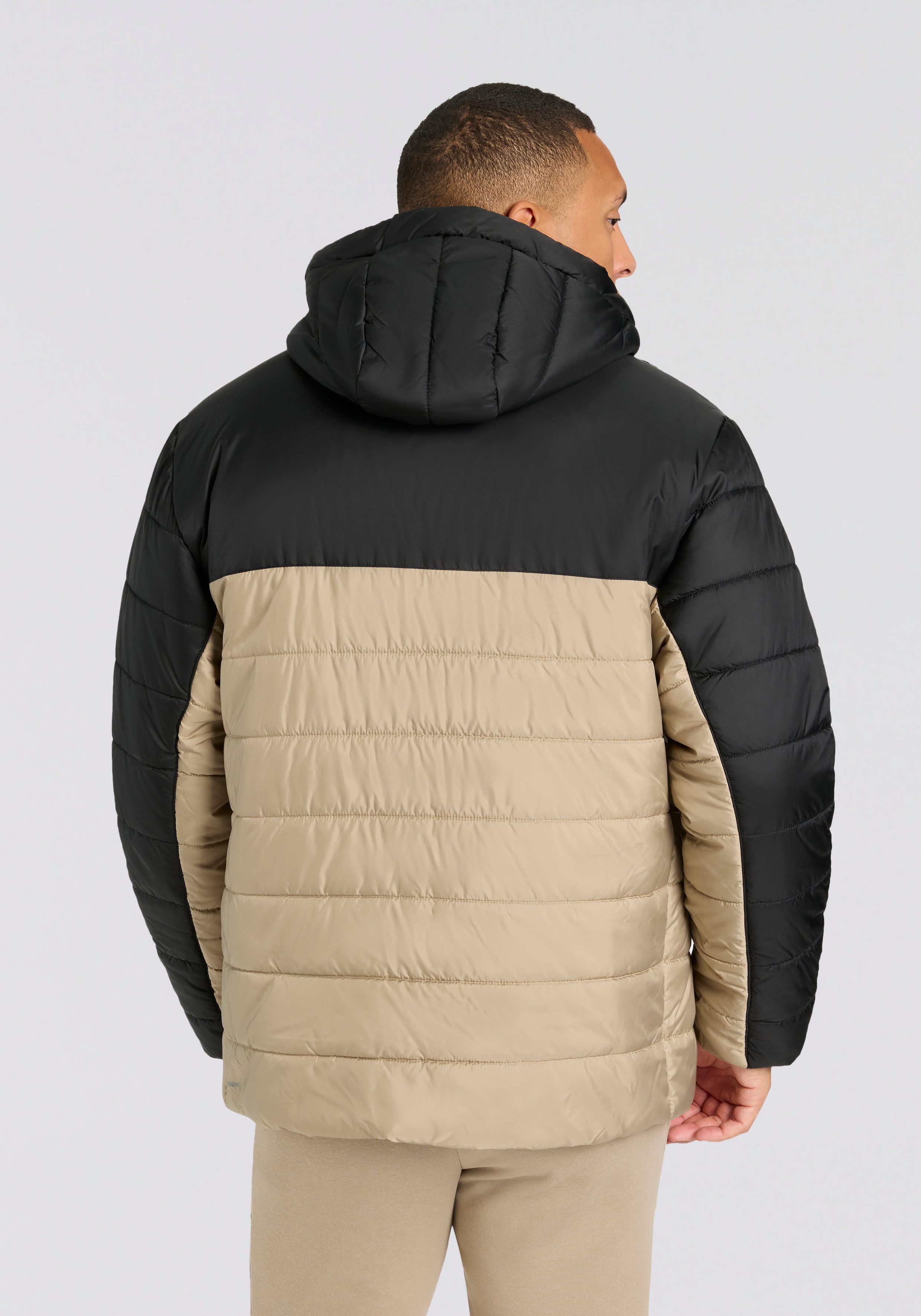 PUMA Winterjacke ESS HOODED PADDED JACKET mit Kapuze, mit Eingrifftaschen, günstig online kaufen