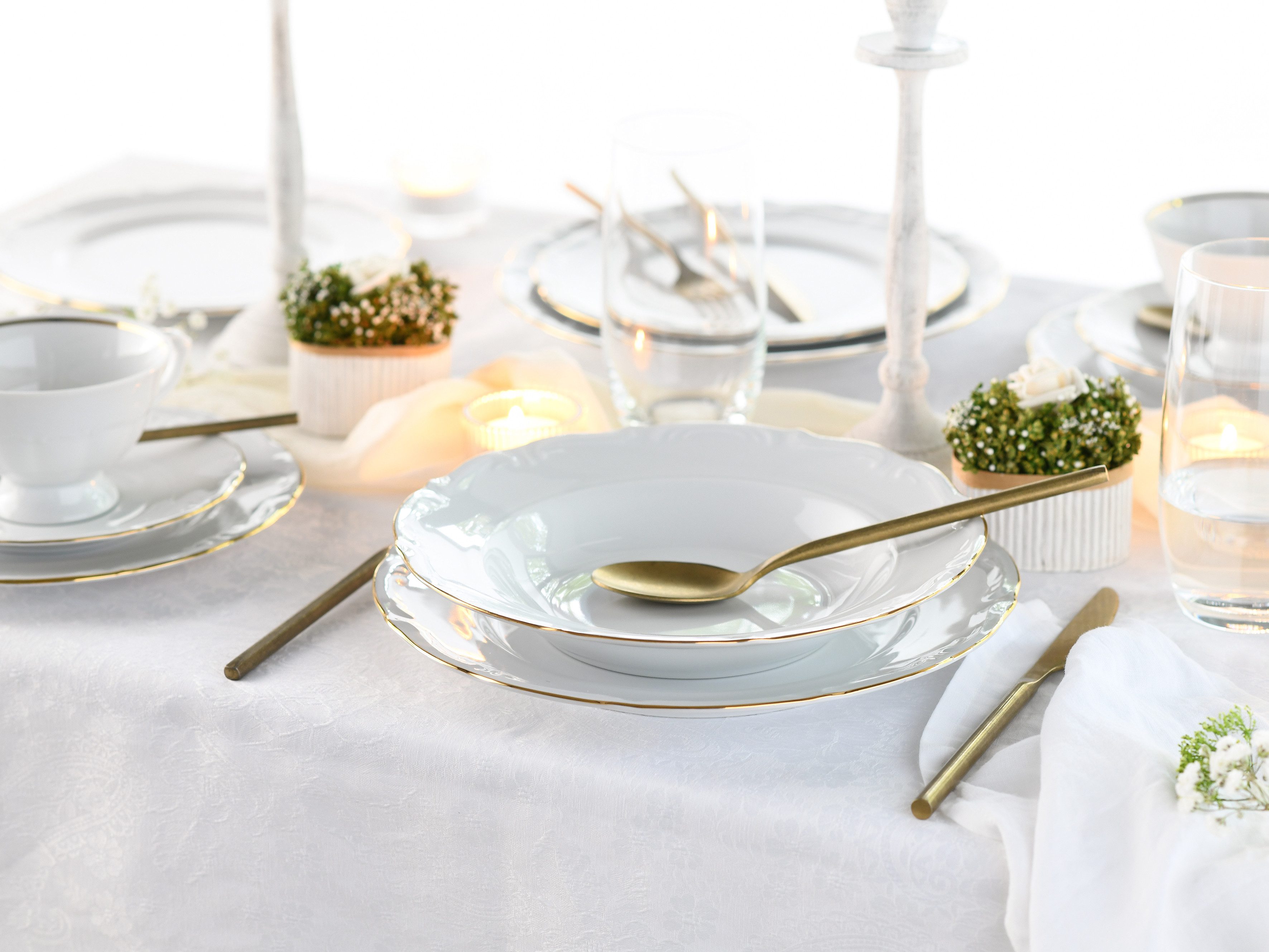 CreaTable Kombiservice Maria Theresia, Kombi-Service 30-tlg (30-tlg), 6 Personen, Porzellan, Traditionelle Porzellanform