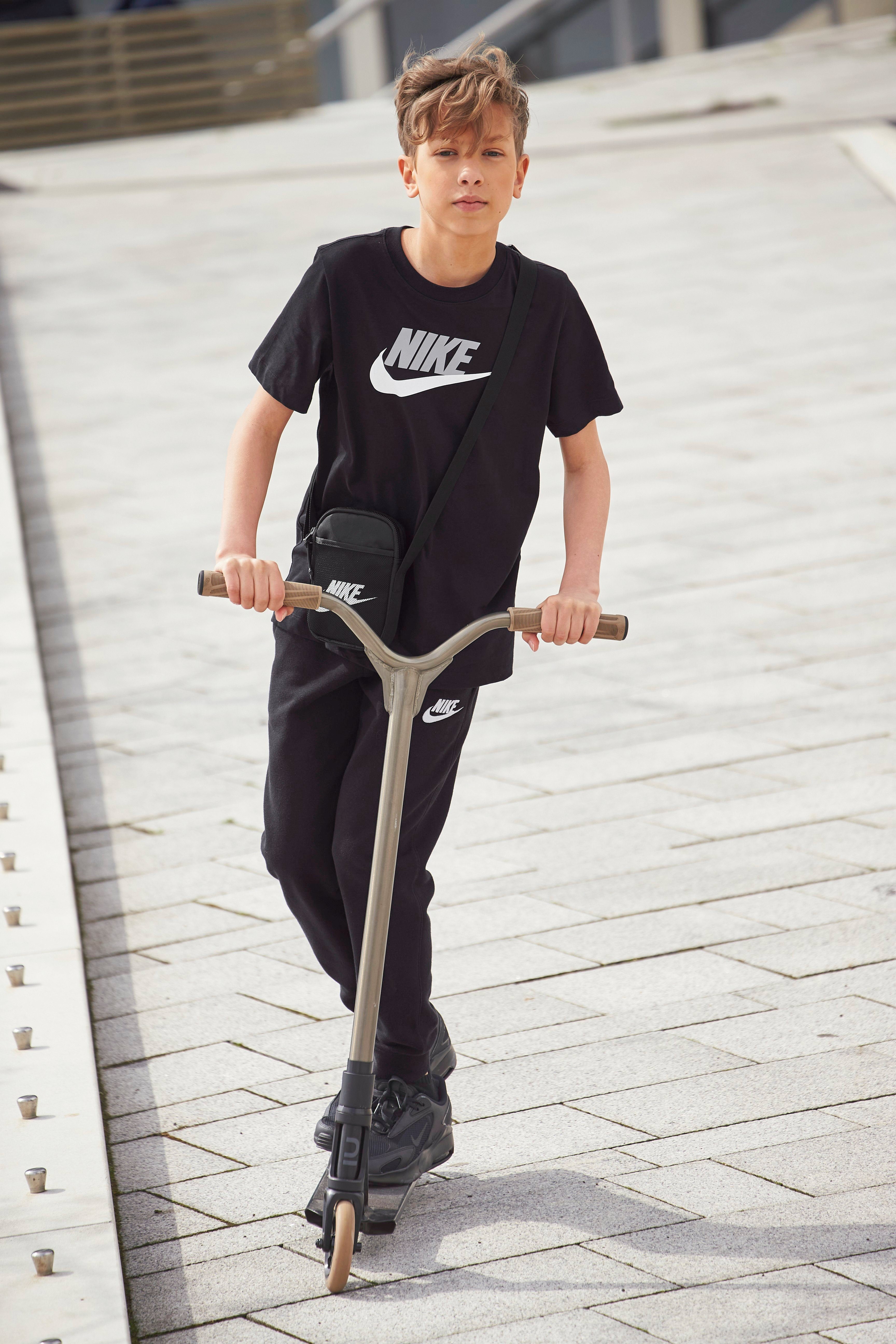 KIDS' Sportswear Nike T-Shirt T-SHIRT schwarz-grau-weiß COTTON BIG