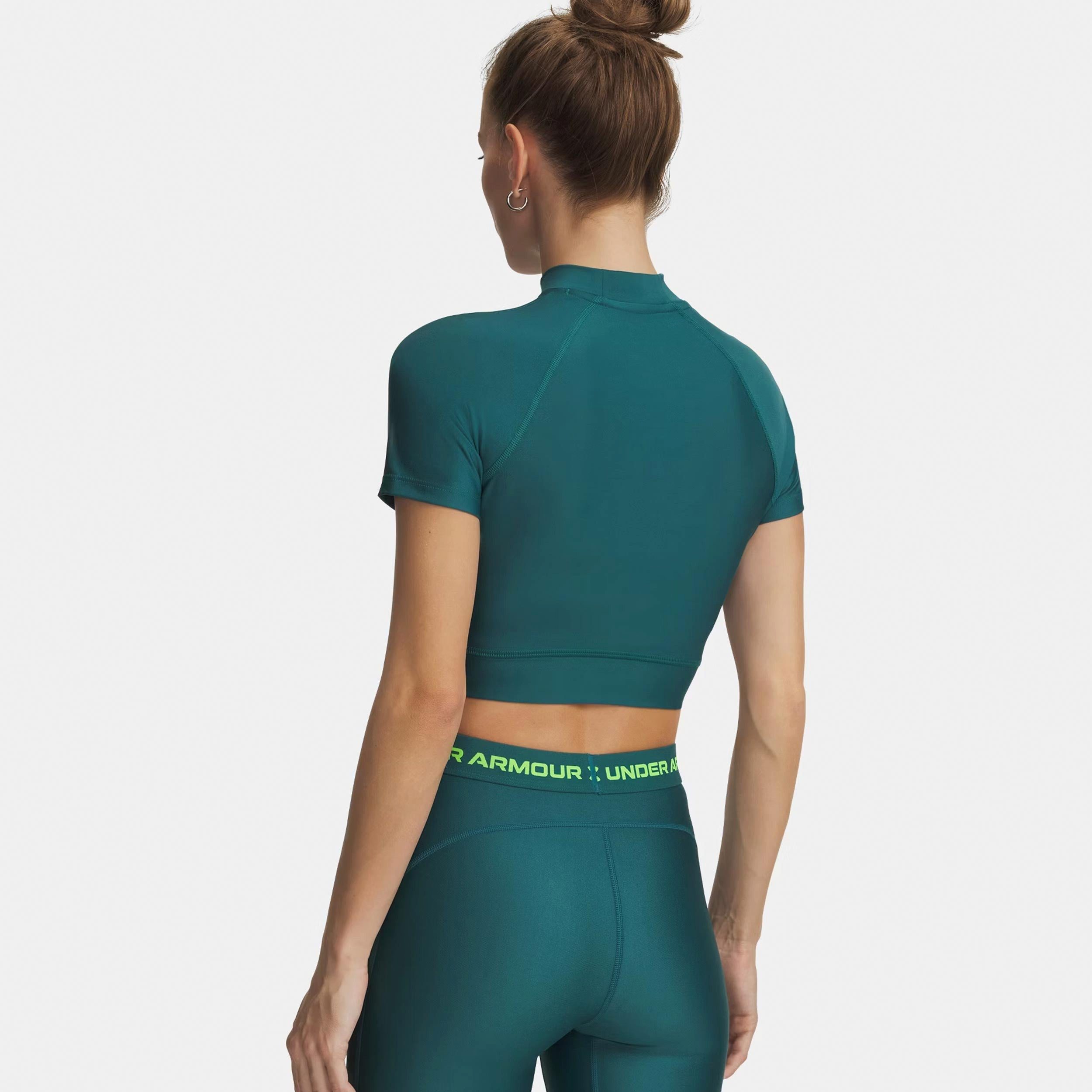 Under Armour® T-Shirt HeatGear Crop