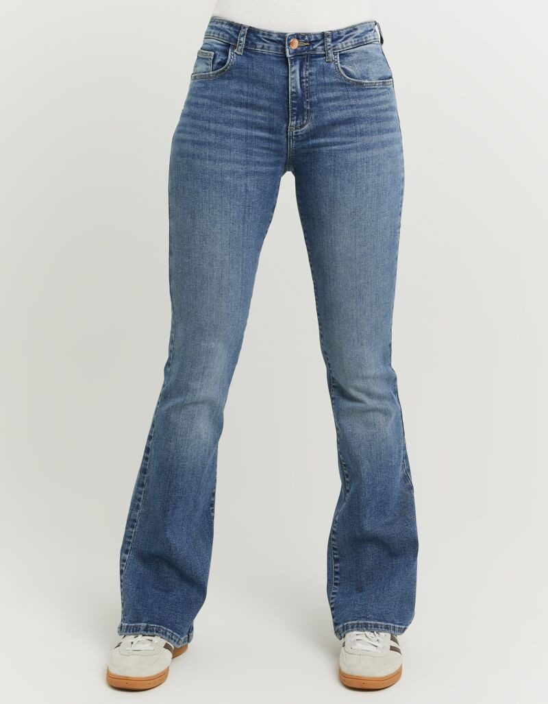 Tally Weijl Bootcut-Jeans SPADEELETRA2 Baumwollmischung, Mid Waist mit Flare Beinverlauf und Push up Effekt