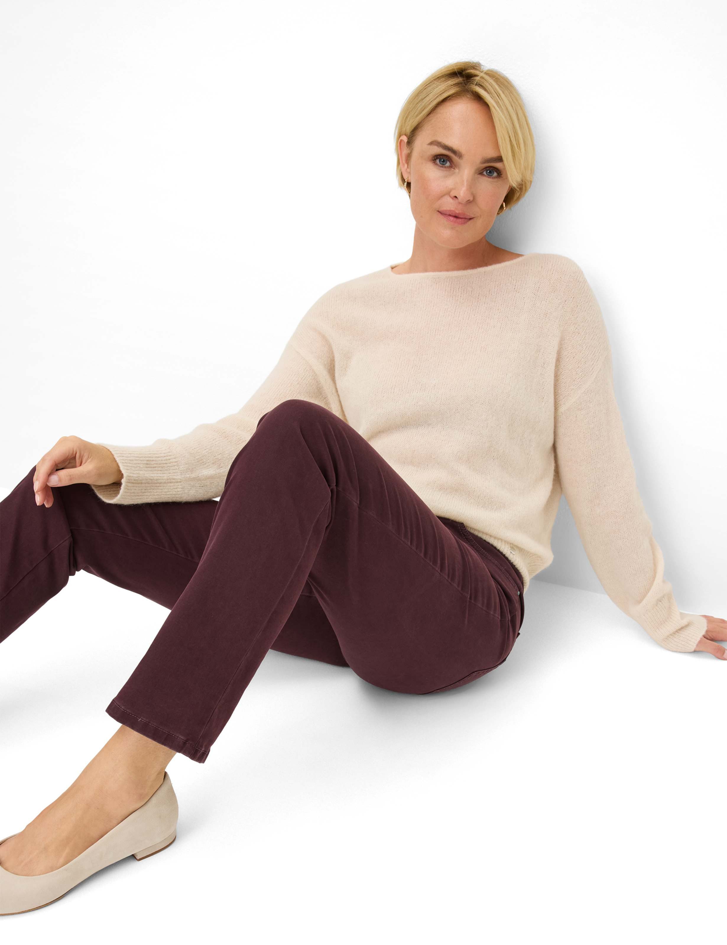 RAPHAELA by BRAX Chinohose Style PAMINA Satin: Schlupfhose im Slim Fit – Bild 3 von 5