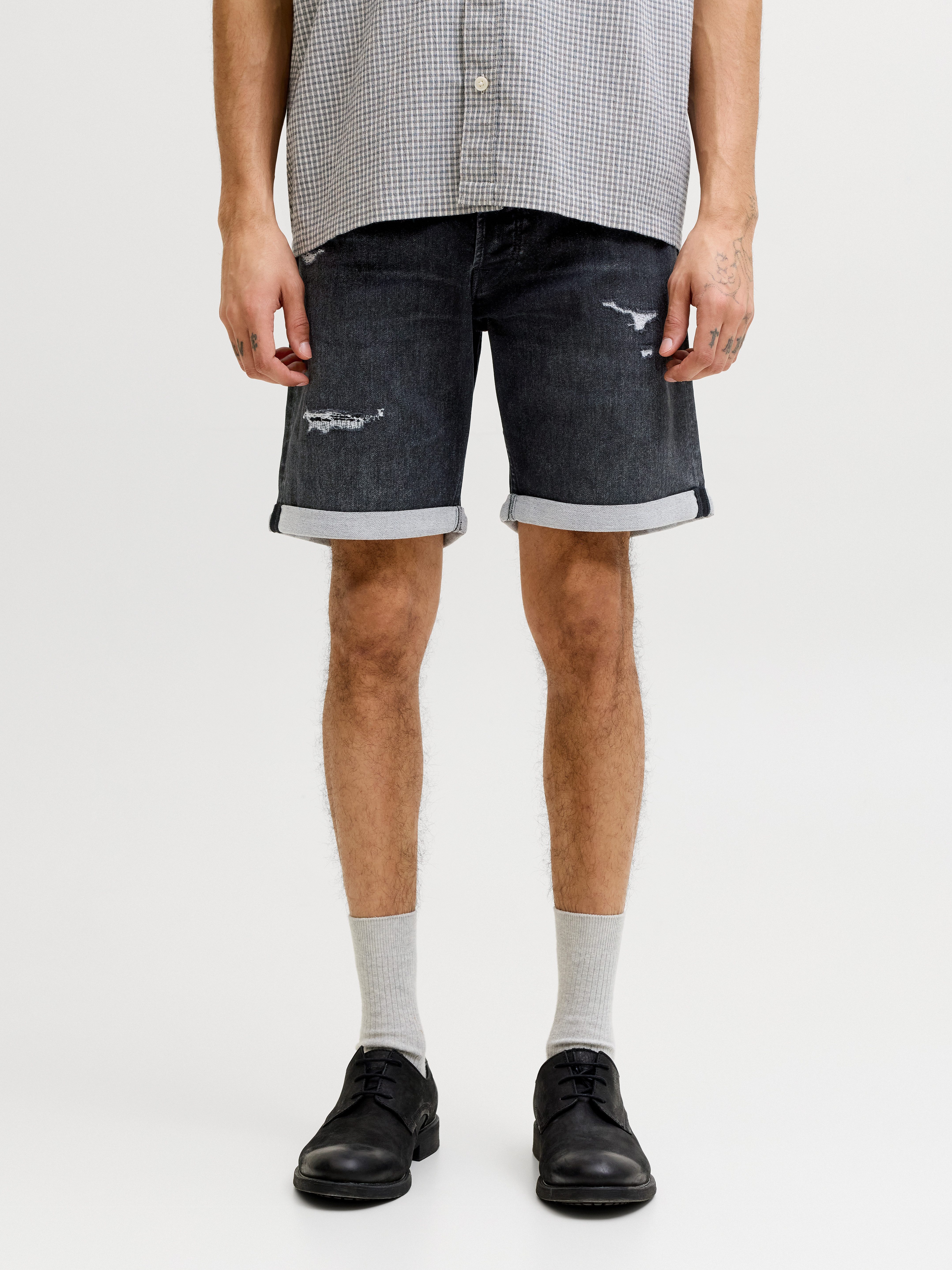 Jack & Jones Shorts JJIRICK JJICON I.K. SHORTS GE 066 SN Baumwollmischung mit Stretch, regular fit, Destroyed Effekte
