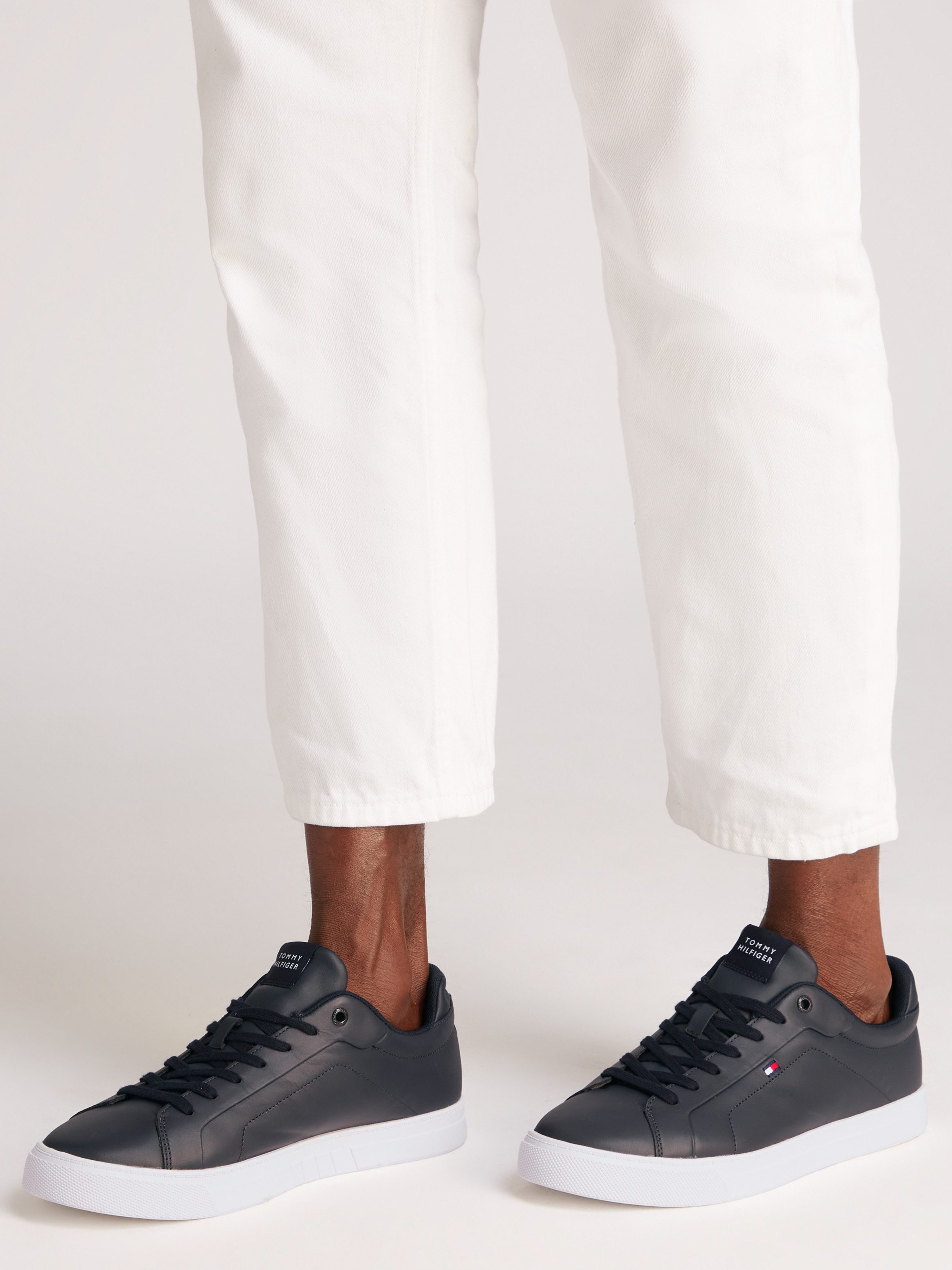 Tommy Hilfiger ICON COURT LTH FLAG ESS Sneaker, Freizeitschuh, Halbschuh, S günstig online kaufen